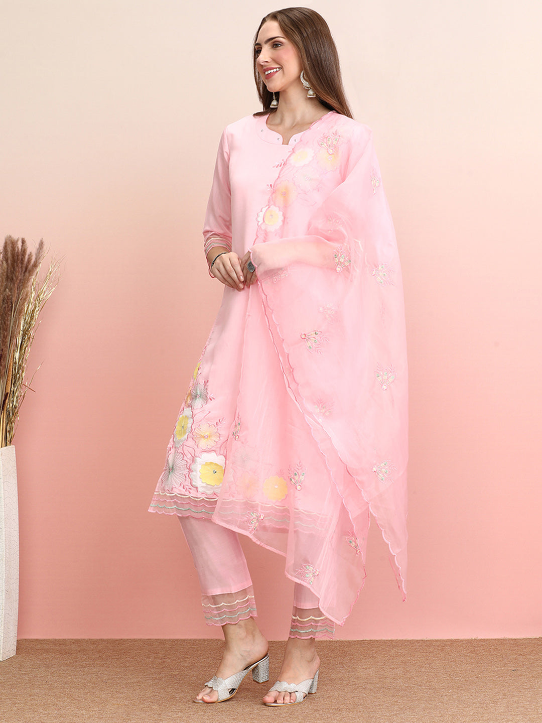 indo era, indoera, indo era kurta, heeramandi dress, heeramandi, dress for women, kurta for women, kurtaset for women, indo era kurta set, indo era suit, anarkali kurta, salwar suit, sharara set, cotton kurta, dress for women, kurta for women, birthday dress for women, gown for women, formal dress for women, party wear for women, summer dress, female kurti, cotton dress for women, kurta with dupatta, dressing style, casual look, new arrival for women, Pink suit