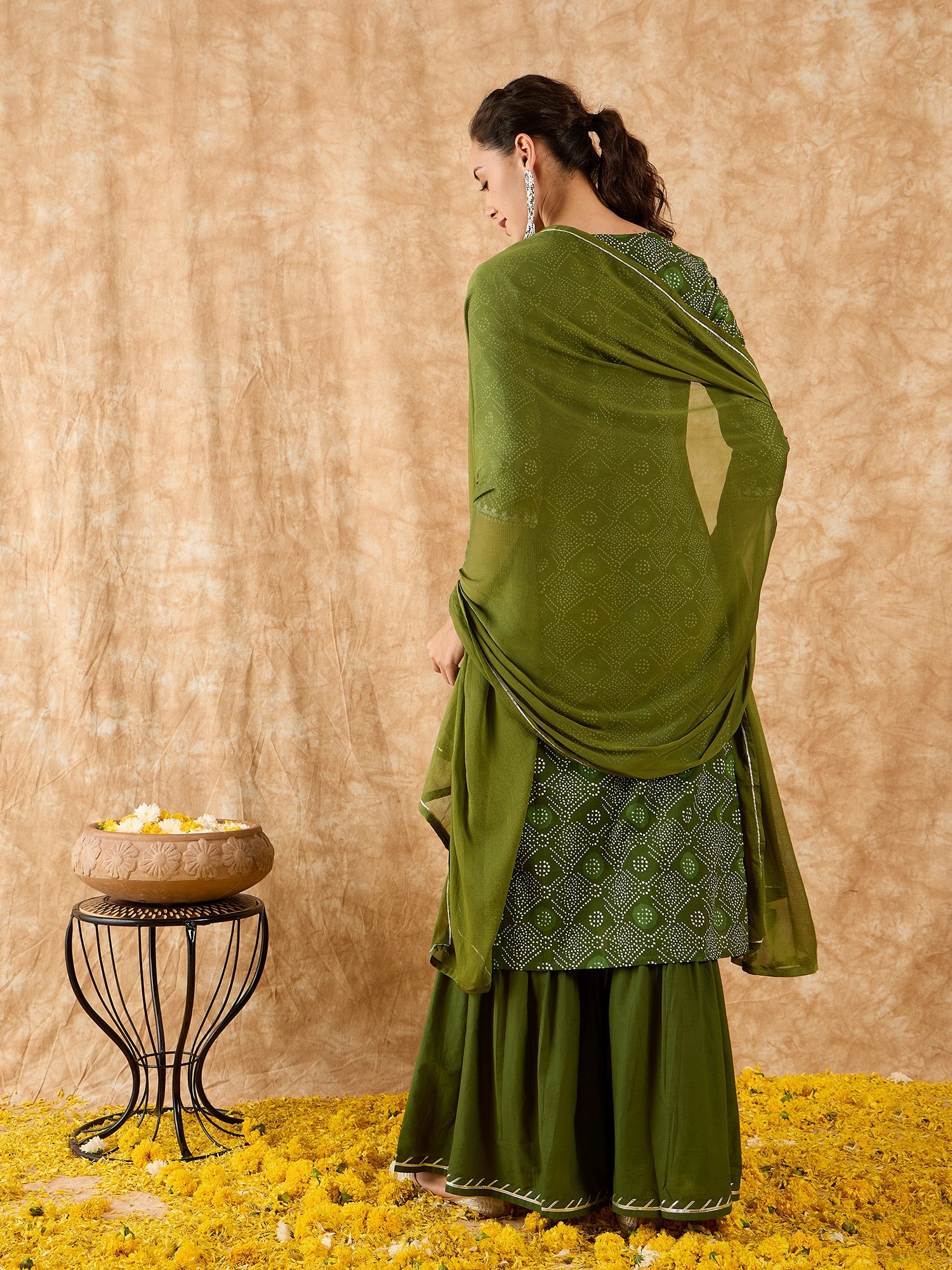 indo era, indoera, indo era kurta, heeramandi dress, heeramandi, dress for women, kurta for women, kurtaset for women, indo era kurta set, indo era suit, anarkali kurta, salwar suit, sharara set, cotton kurta, dress for women, kurta for women, birthday dress for women, gown for women, formal dress for women, party wear for women, summer dress, female kurti, cotton dress for women, kurta with dupatta, dressing style, casual look, new arrival for women, Green suit