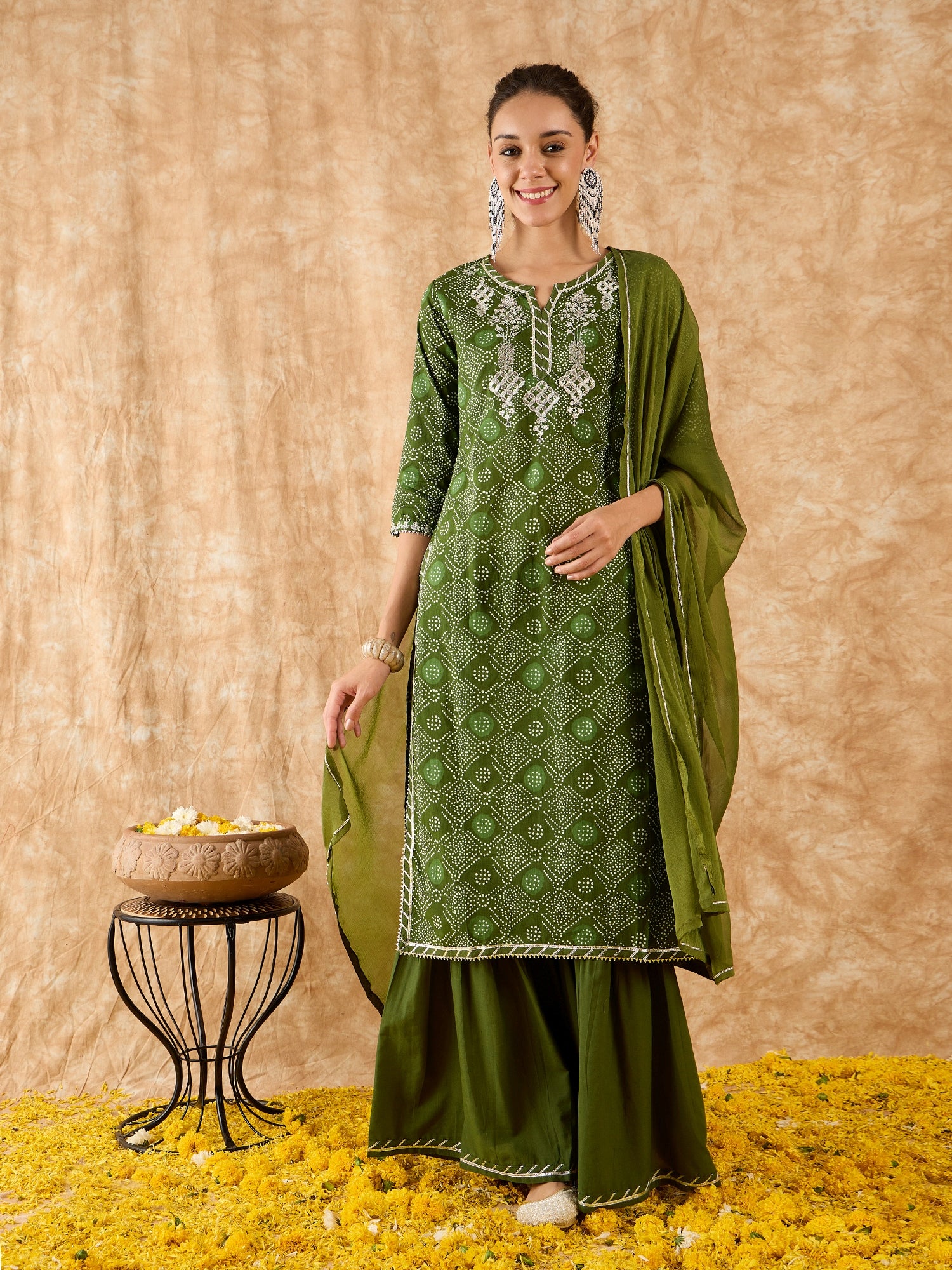 indo era, indoera, indo era kurta, heeramandi dress, heeramandi, dress for women, kurta for women, kurtaset for women, indo era kurta set, indo era suit, anarkali kurta, salwar suit, sharara set, cotton kurta, dress for women, kurta for women, birthday dress for women, gown for women, formal dress for women, party wear for women, summer dress, female kurti, cotton dress for women, kurta with dupatta, dressing style, casual look, new arrival for women, Green suit