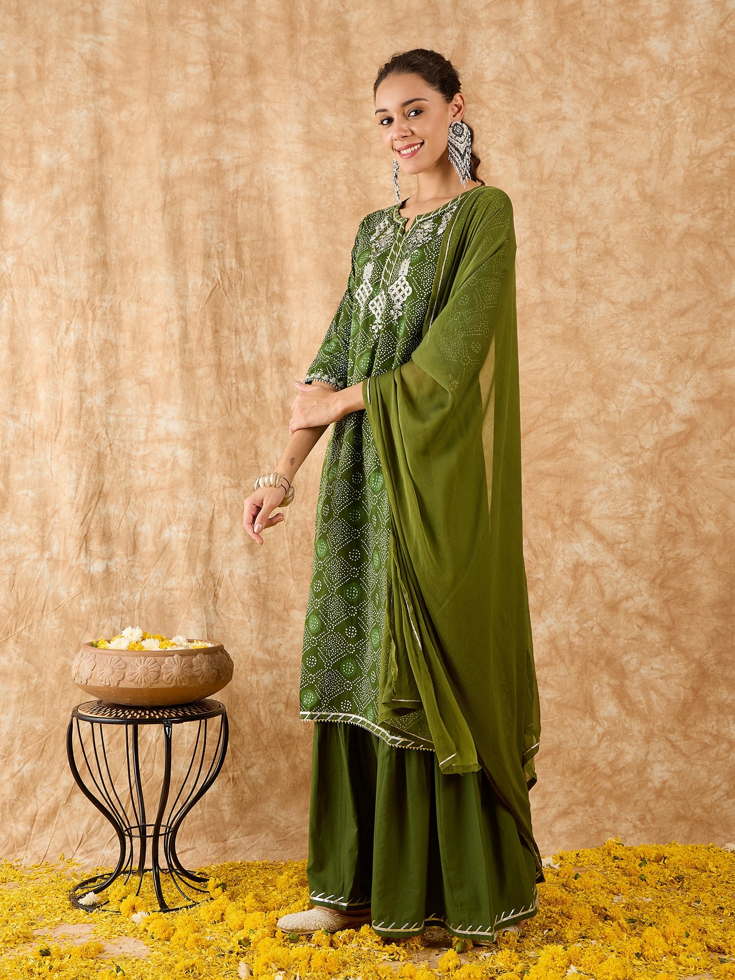 indo era, indoera, indo era kurta, heeramandi dress, heeramandi, dress for women, kurta for women, kurtaset for women, indo era kurta set, indo era suit, anarkali kurta, salwar suit, sharara set, cotton kurta, dress for women, kurta for women, birthday dress for women, gown for women, formal dress for women, party wear for women, summer dress, female kurti, cotton dress for women, kurta with dupatta, dressing style, casual look, new arrival for women, Green suit