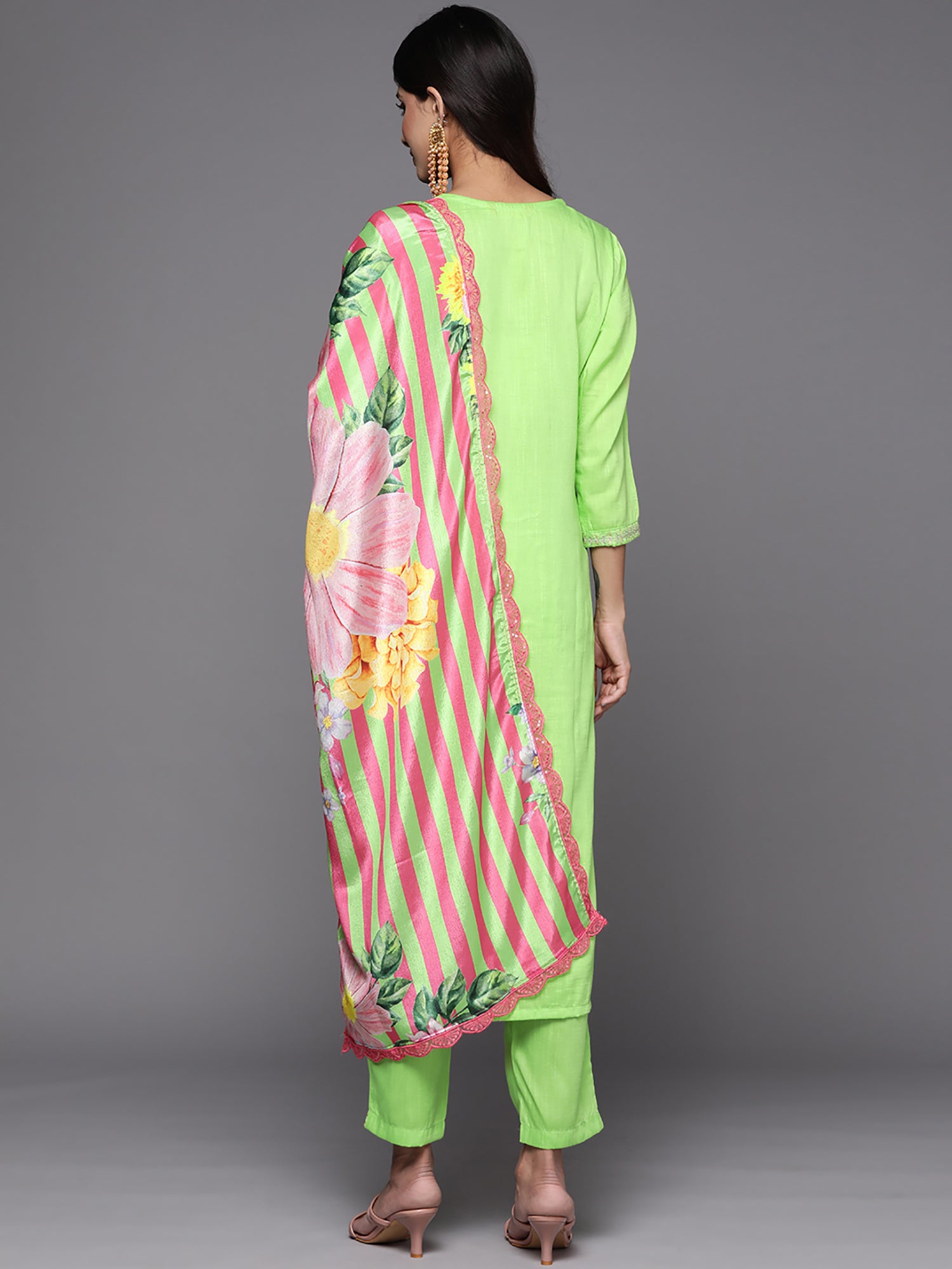 indo era, indoera, indo era kurta, heeramandi dress, heeramandi, dress for women, kurta for women, kurtaset for women, indo era kurta set, indo era suit, anarkali kurta, salwar suit, sharara set, cotton kurta, dress for women, kurta for women, birthday dress for women, gown for women, formal dress for women, party wear for women, summer dress, female kurti, cotton dress for women, kurta with dupatta, dressing style, casual look, new arrival for women, Green suit