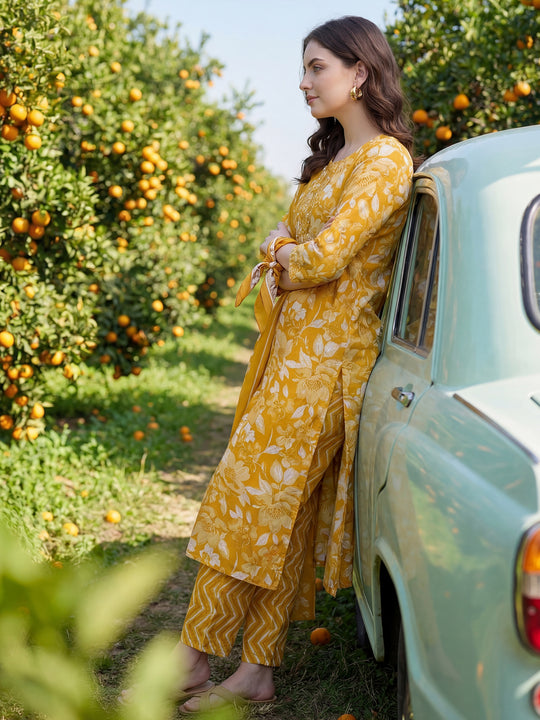 Mustard Printed Cotton Blend Straight Suit Sets With Dupatta