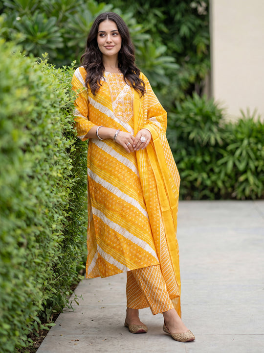 Mustard Printed Cotton Blend Straight Kurta Sets With Dupatta