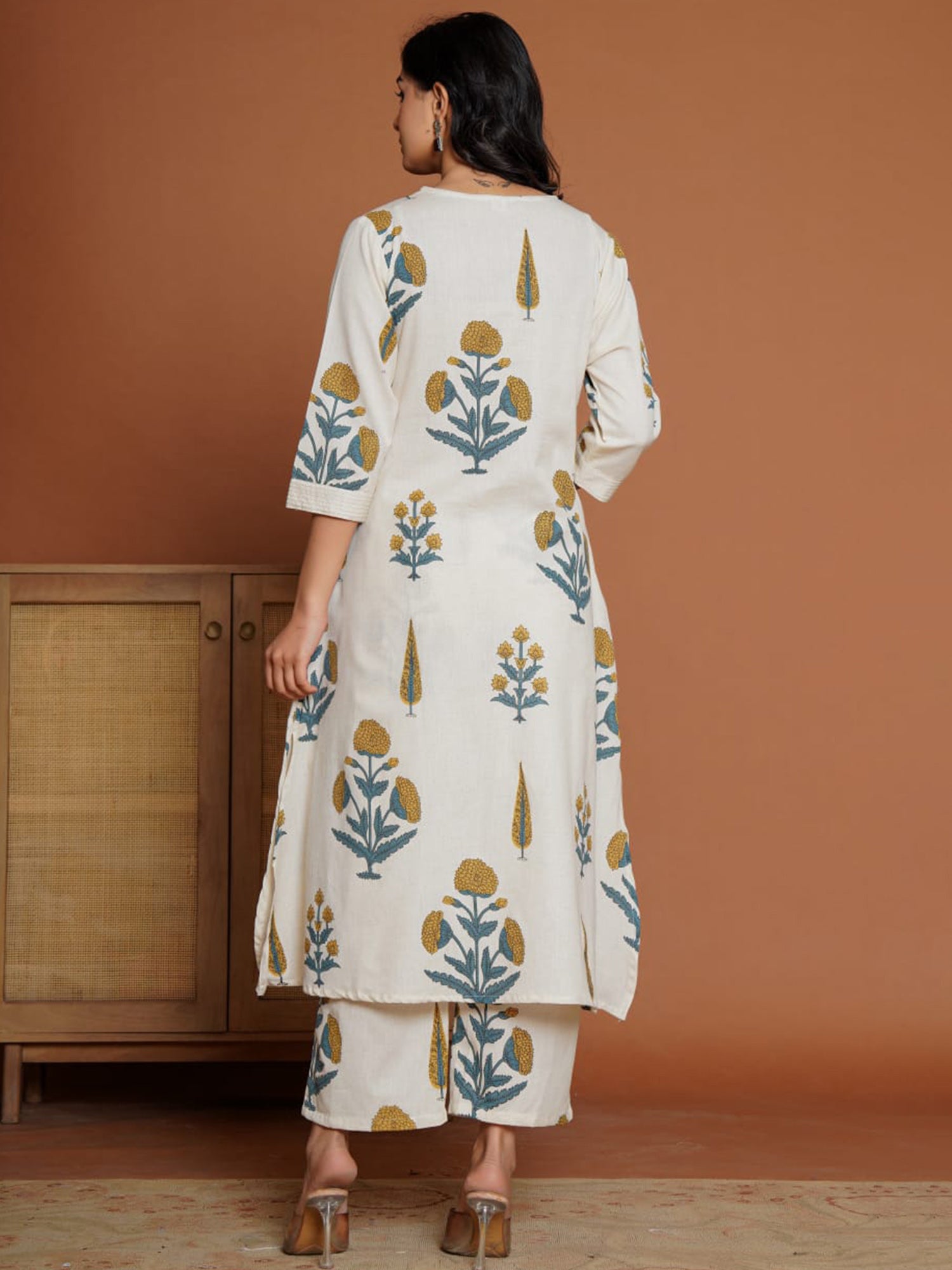 indo era, indoera, heeramandi dress, women kurta, kurta for women, women suit, 3 piece dress for women, 2 piece suit for women, sundress, summer sale, summer look, dress for wedding, birthday outfit for women, kurti, anarkali suit, pakistani suit, coord set women, maxi sundress for women, women suit, summer dress, salwar suit, cotton kurta for women, sharara suit for women, plazo suit, sleeveless kurti, office wear for women, party wear for women, dress for mother day, mother day outfit,