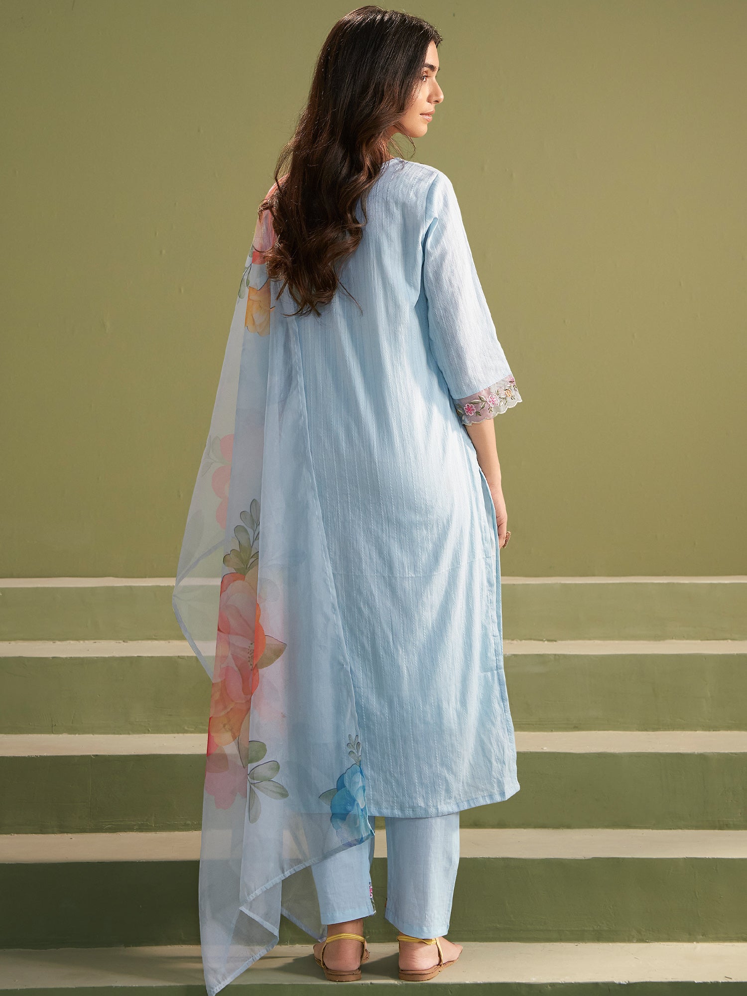 Blue Kurta Set With Dupatta For Women Fit With Every Occasion & Everyday Wear, At Affordable Price with Great Discounts, Easy Return & Exchange.