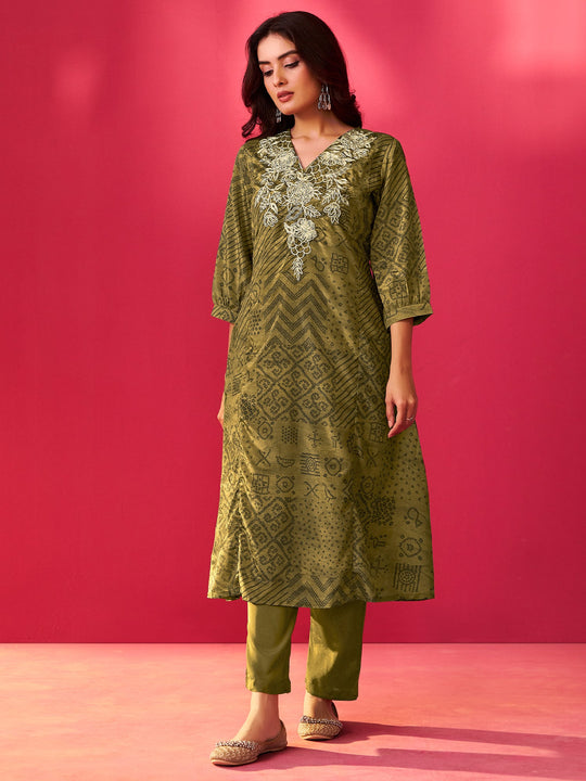 Green Embroidered Chinon Straight Kurta Trousers Set