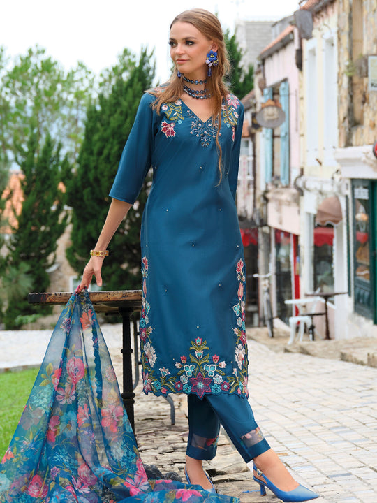 Blue Embroidered Straight Liva Kurta Sets With Dupatta