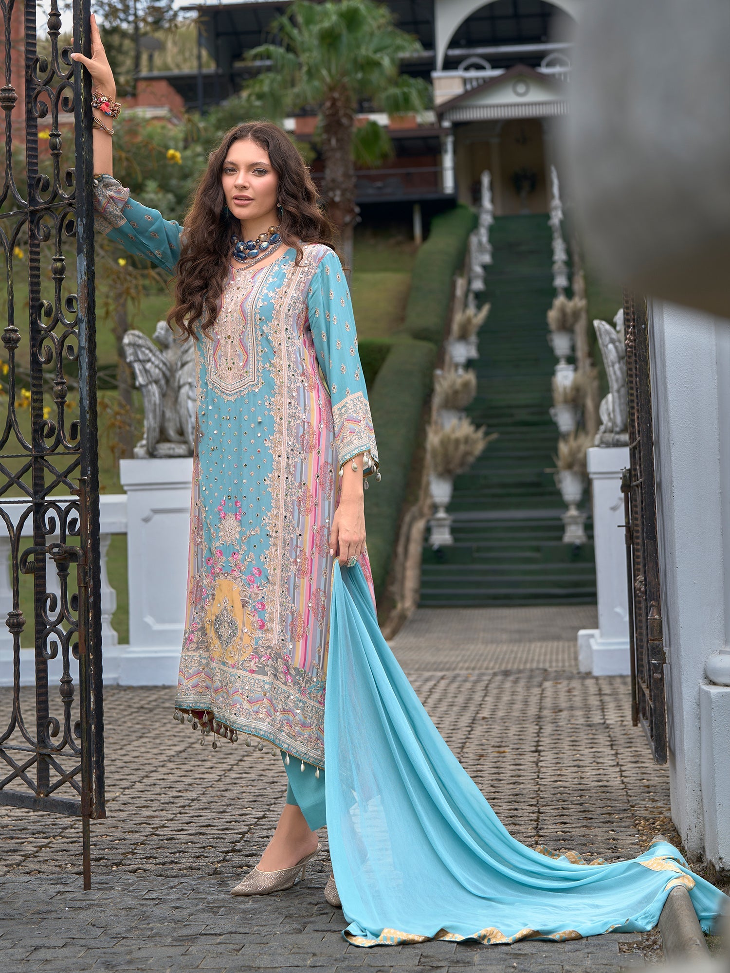 Blue Kurta Set With Dupatta For Women Fit With Every Occasion & Everyday Wear, At Affordable Price with Great Discounts, Easy Return & Exchange.