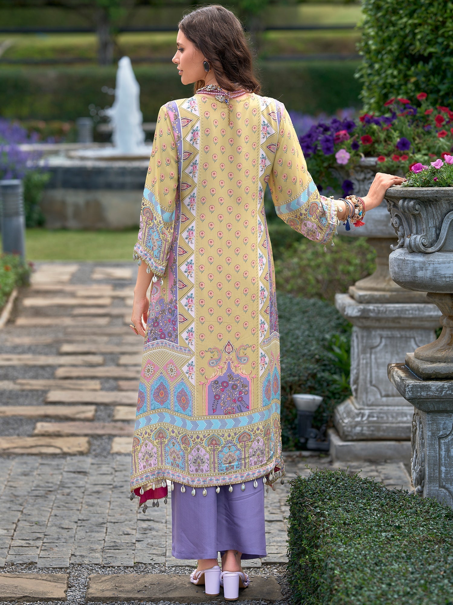 Yellow Kurta Set With Dupatta For Women Fit With Every Occasion & Everyday Wear, At Affordable Price with Great Discounts, Easy Return & Exchange.