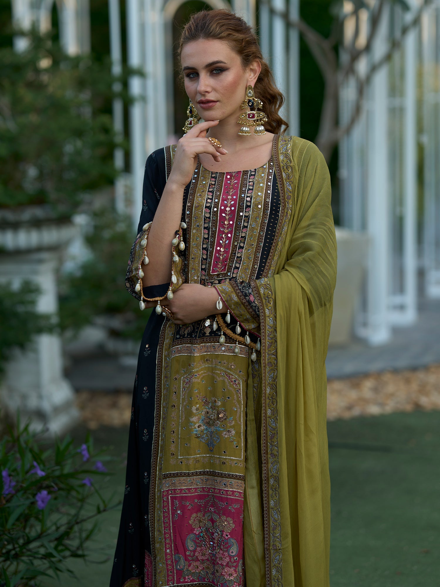 Green Kurta Set With Dupatta For Women Fit With Every Occasion & Everyday Wear, At Affordable Price with Great Discounts, Easy Return & Exchange.