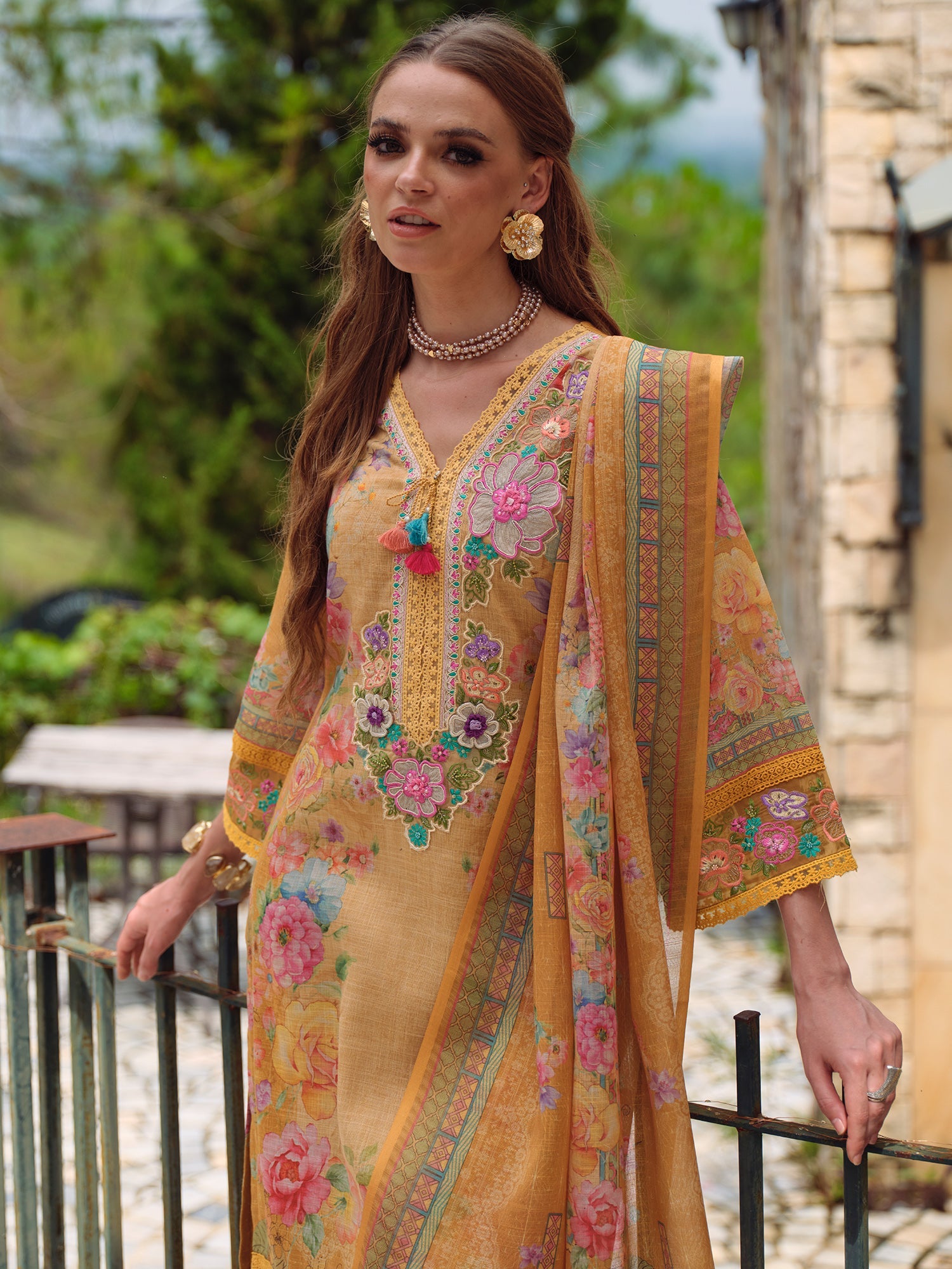 Yellow Kurta Set With Dupatta For Women Fit With Every Occasion & Everyday Wear, At Affordable Price with Great Discounts, Easy Return & Exchange.