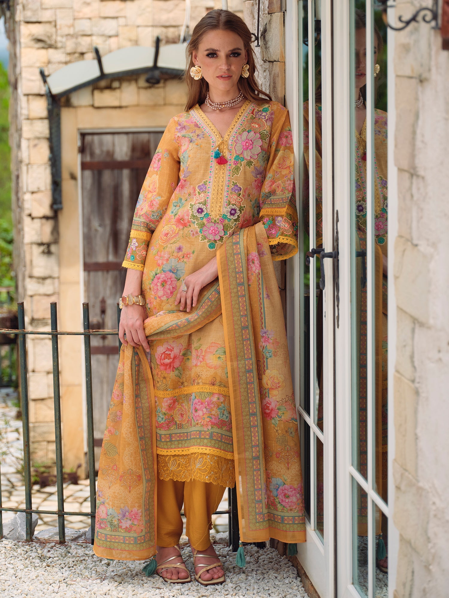 Yellow Kurta Set With Dupatta For Women Fit With Every Occasion & Everyday Wear, At Affordable Price with Great Discounts, Easy Return & Exchange.