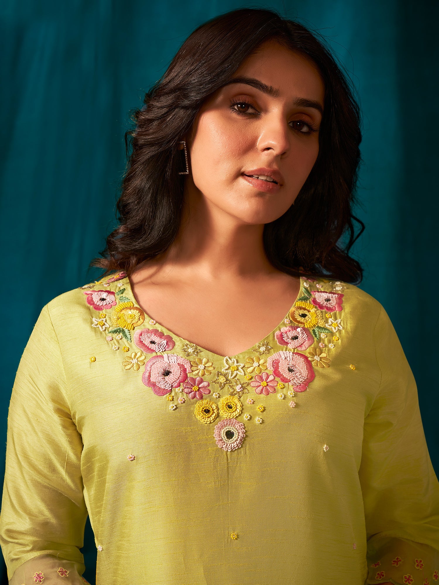 Olive Kurta Set With Dupatta For Women Fit With Every Occasion & Everyday Wear, At Affordable Price with Great Discounts, Easy Return & Exchange.