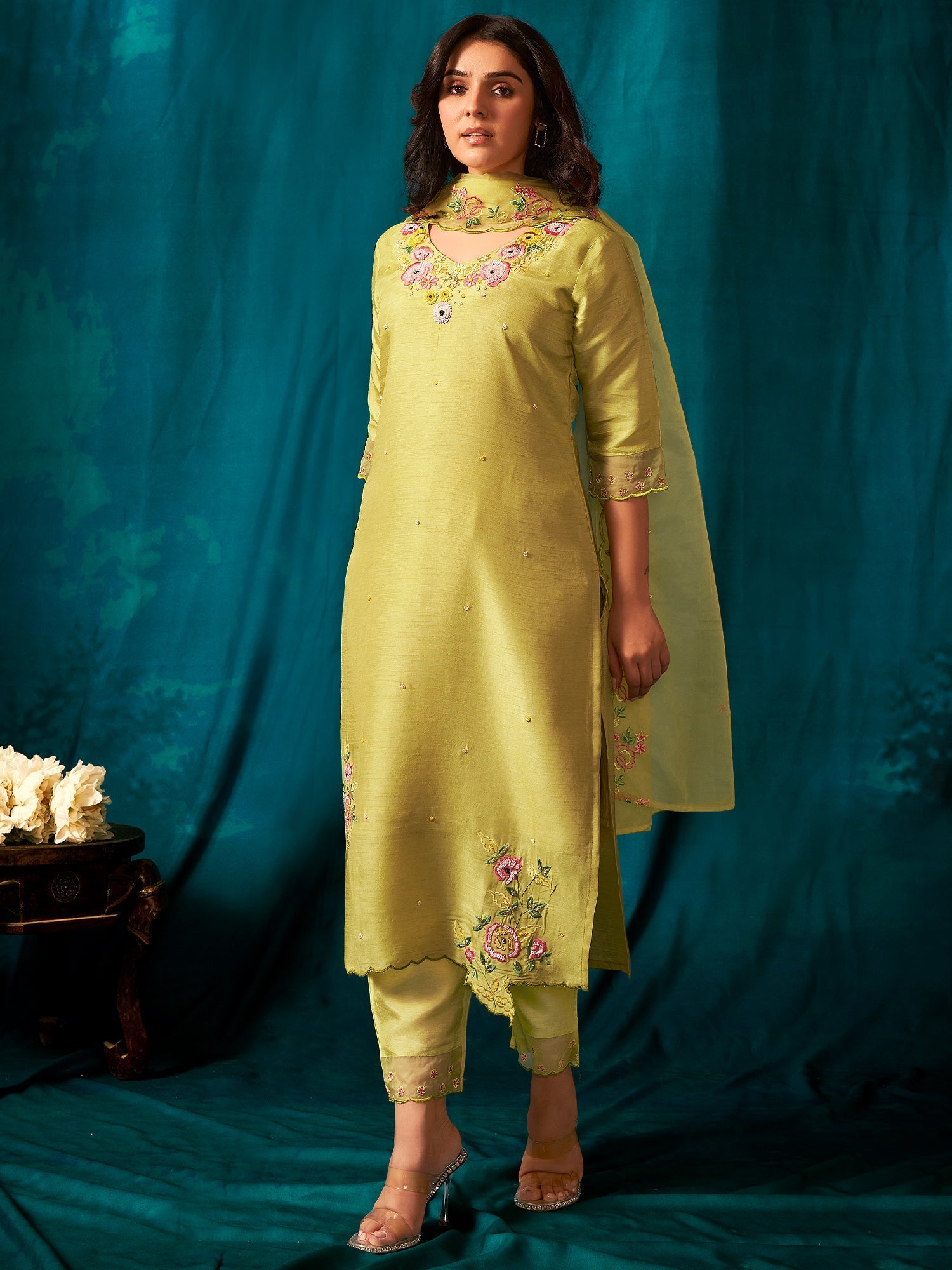 Olive Kurta Set With Dupatta For Women Fit With Every Occasion & Everyday Wear, At Affordable Price with Great Discounts, Easy Return & Exchange.