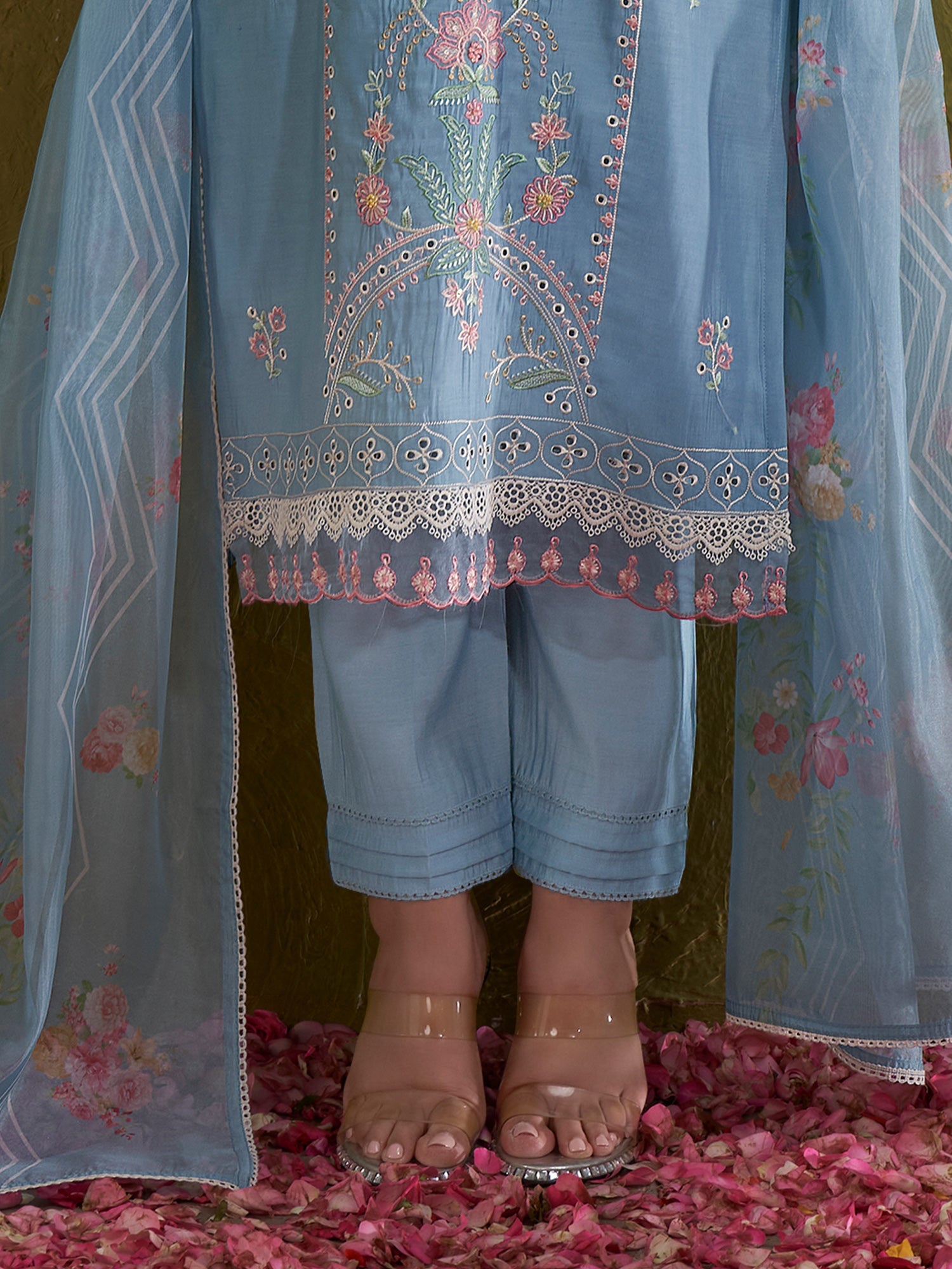 Blue Kurta Set With Dupatta For Women Fit With Every Occasion & Everyday Wear, At Affordable Price with Great Discounts, Easy Return & Exchange.