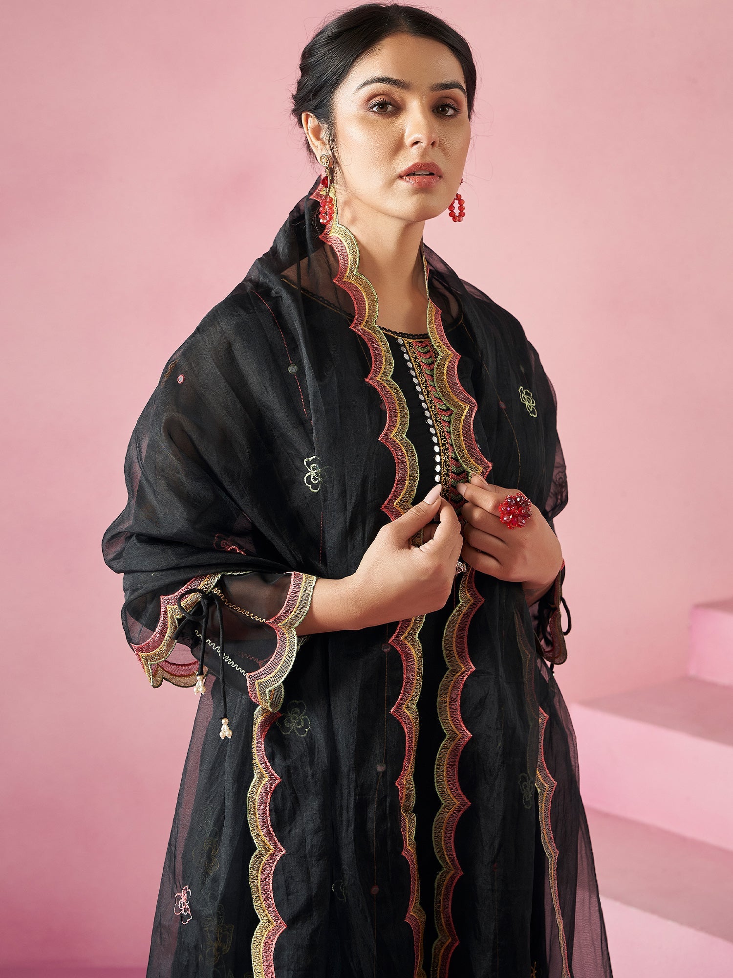 Black Kurta Set With Dupatta For Women Fit With Every Occasion & Everyday Wear, At Affordable Price with Great Discounts, Easy Return & Exchange.