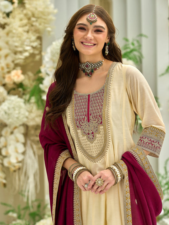 Cream Embroidered Silk Blend Anarkali Suit Sets With Dupatta