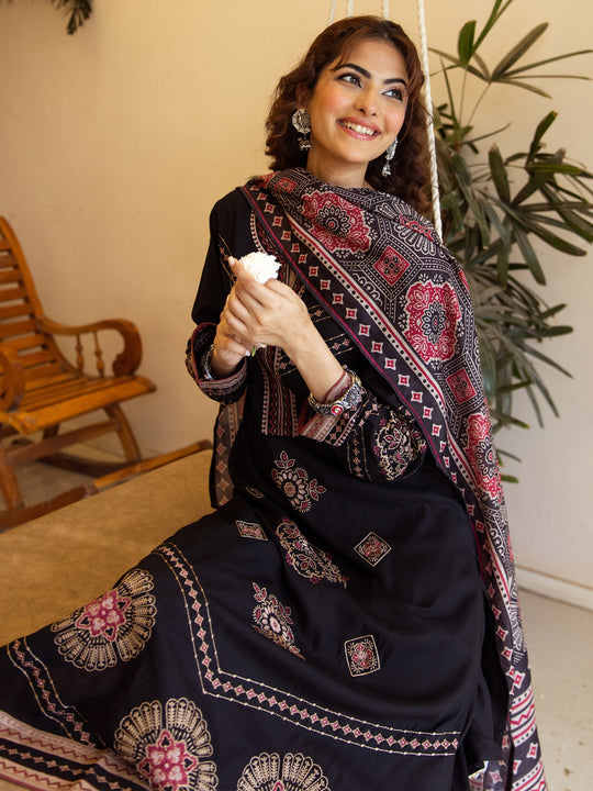 Black Embroidered Viscose Rayon Straight Kurta Palazzos With Dupatta