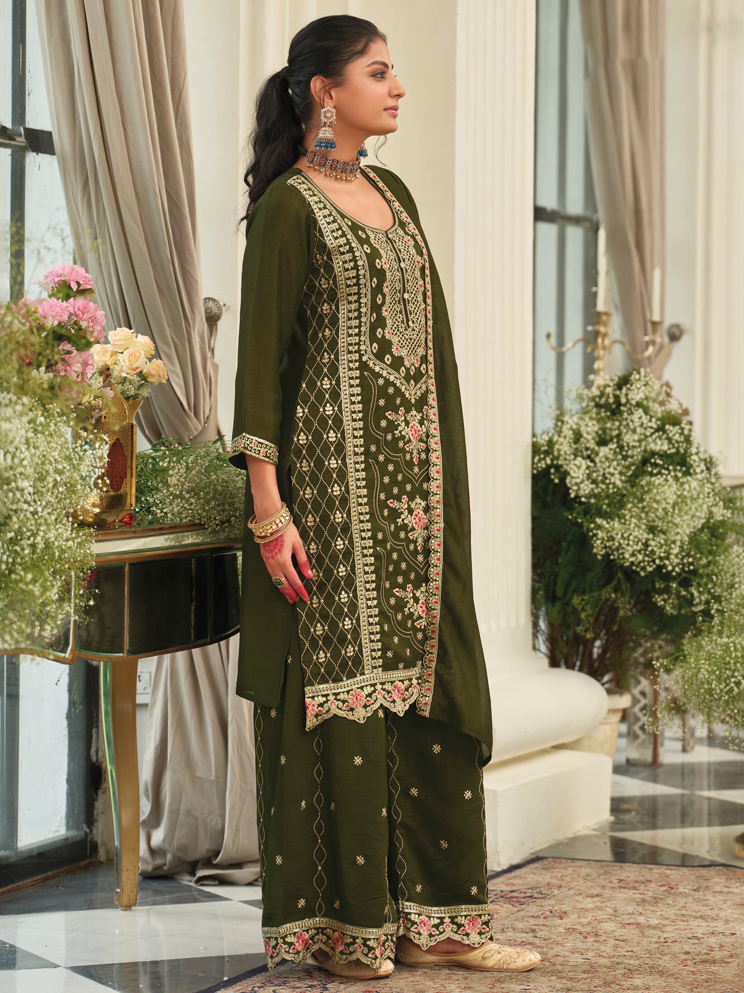 Green Embroidered Silk Blend Straight Kurta Palazzos With Dupatta