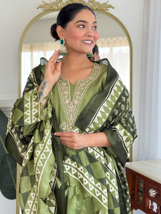 Indo Era Green Embroidered Straight Kurta Trousers With Dupatta Set