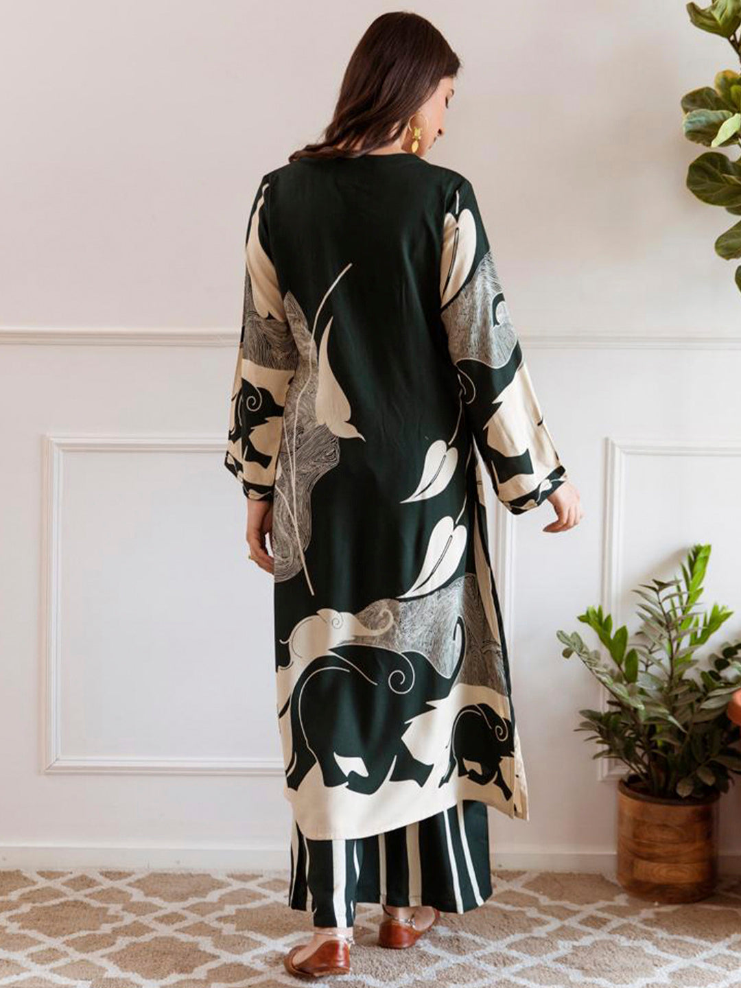 indo era, indoera, heeramandi dress, women kurta, kurta for women, women suit, 3 piece dress for women, 2 piece suit for women, sundress, summer sale, summer look, dress for wedding, birthday outfit for women, kurti, anarkali suit, pakistani suit, coord set women, maxi sundress for women, women suit, summer dress, salwar suit, cotton kurta for women, sharara suit for women, plazo suit, sleeveless kurti, office wear for women, party wear for women, dress for mother day, mother day outfit,
