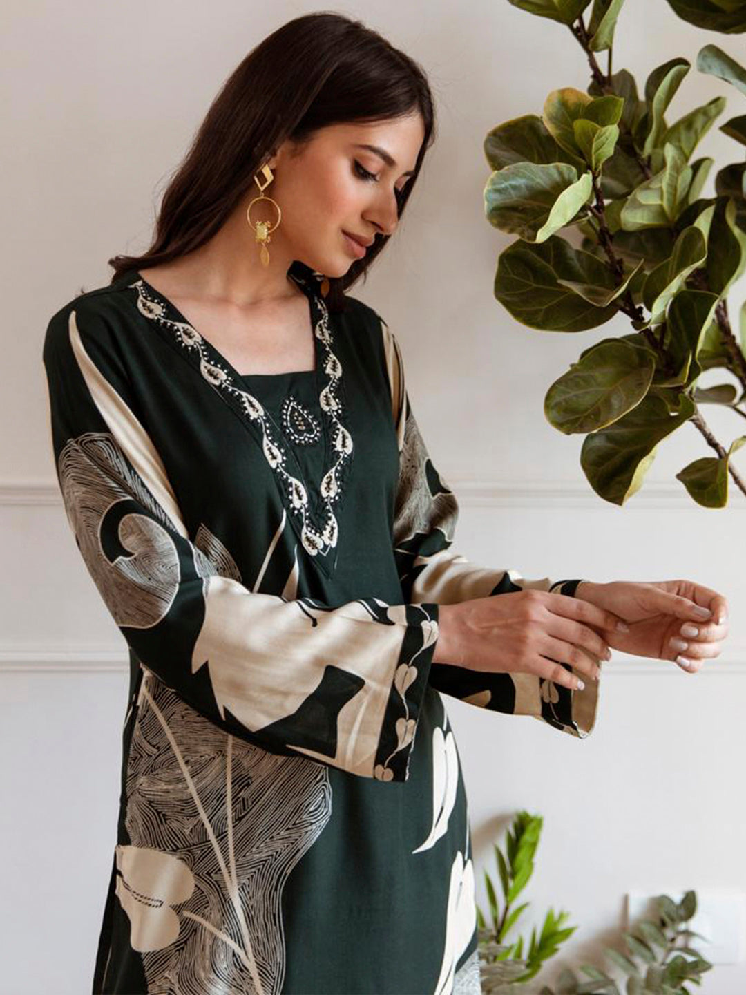 indo era, indoera, heeramandi dress, women kurta, kurta for women, women suit, 3 piece dress for women, 2 piece suit for women, sundress, summer sale, summer look, dress for wedding, birthday outfit for women, kurti, anarkali suit, pakistani suit, coord set women, maxi sundress for women, women suit, summer dress, salwar suit, cotton kurta for women, sharara suit for women, plazo suit, sleeveless kurti, office wear for women, party wear for women, dress for mother day, mother day outfit,