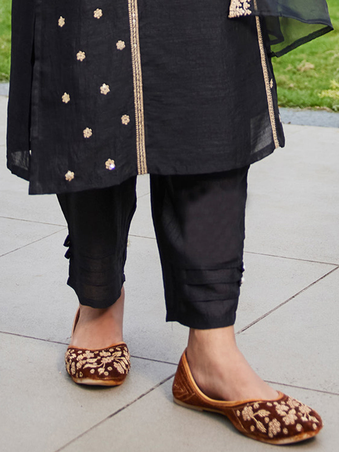 indo era, indoera, heeramandi dress, women kurta, kurta for women, women suit, 3 piece dress for women, 2 piece suit for women, sundress, summer sale, summer look, dress for wedding, birthday outfit for women, kurti, anarkali suit, pakistani suit, coord set women, maxi sundress for women, women suit, summer dress, salwar suit, cotton kurta for women, sharara suit for women, plazo suit, sleeveless kurti, office wear for women, party wear for women, dress for mother day, mother day outfit,