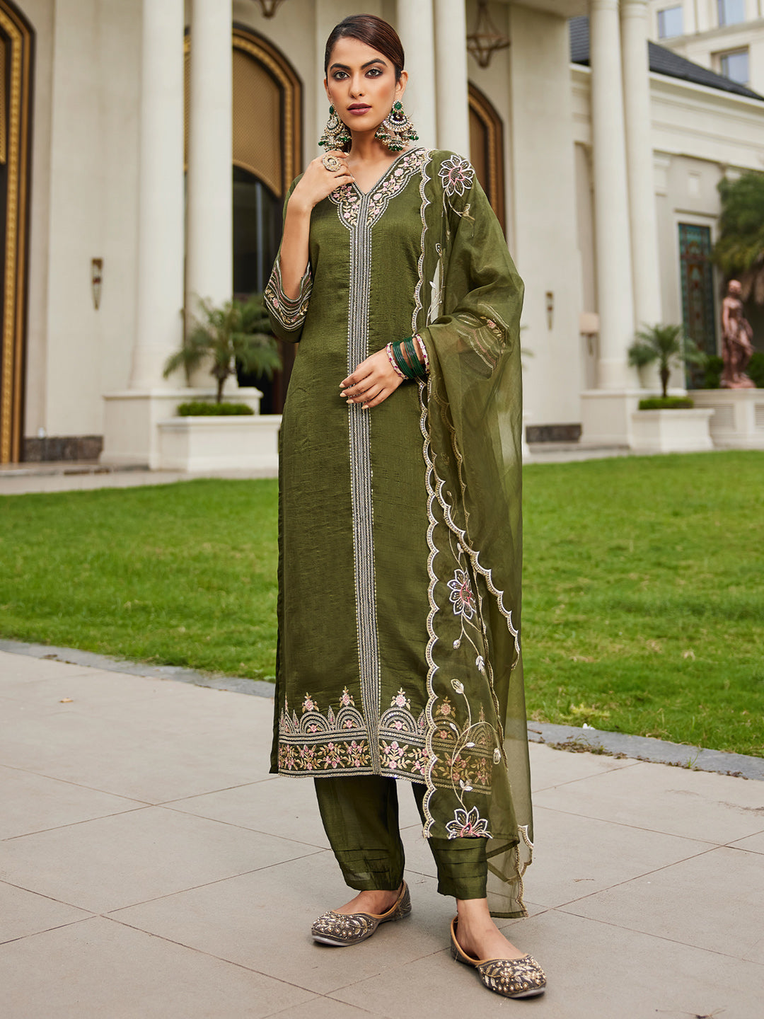 indo era, indoera, heeramandi dress, women kurta, kurta for women, women suit, 3 piece dress for women, 2 piece suit for women, sundress, summer sale, summer look, dress for wedding, birthday outfit for women, kurti, anarkali suit, pakistani suit, coord set women, maxi sundress for women, women suit, summer dress, salwar suit, cotton kurta for women, sharara suit for women, plazo suit, sleeveless kurti, office wear for women, party wear for women, dress for mother day, mother day outfit,