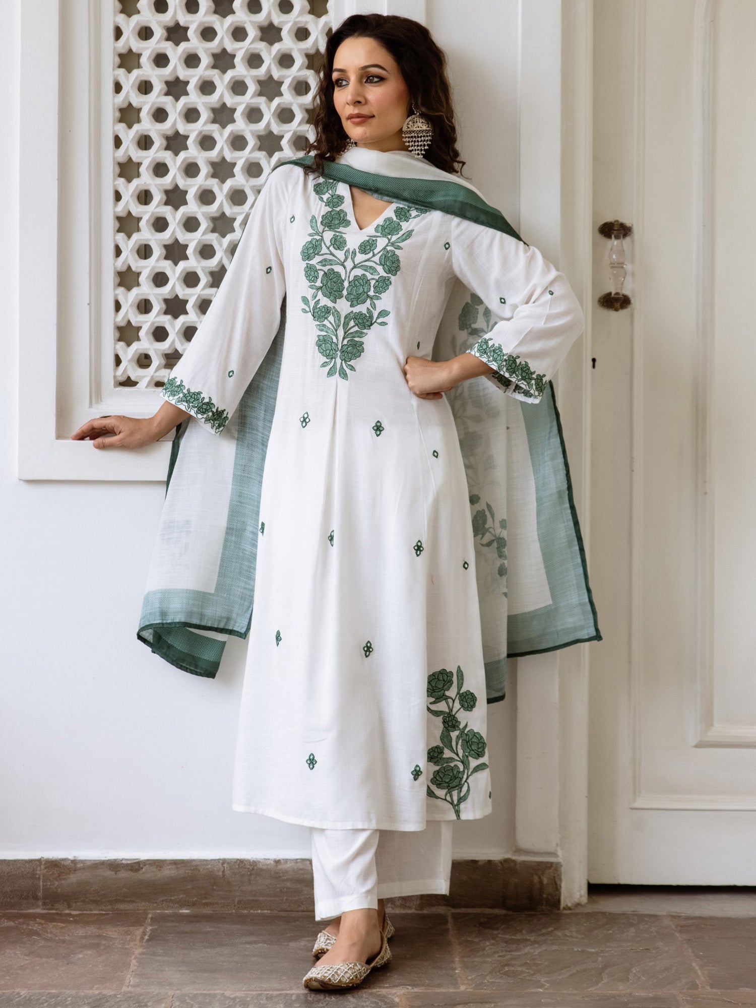 Off White Kurta Sets  For women,indo era, indoera, kurta set for women, women kurta set, women suit, summer wear for women, festive suit for women, mother's day outfit, dress for mother, mother's day special, heeramandi dress