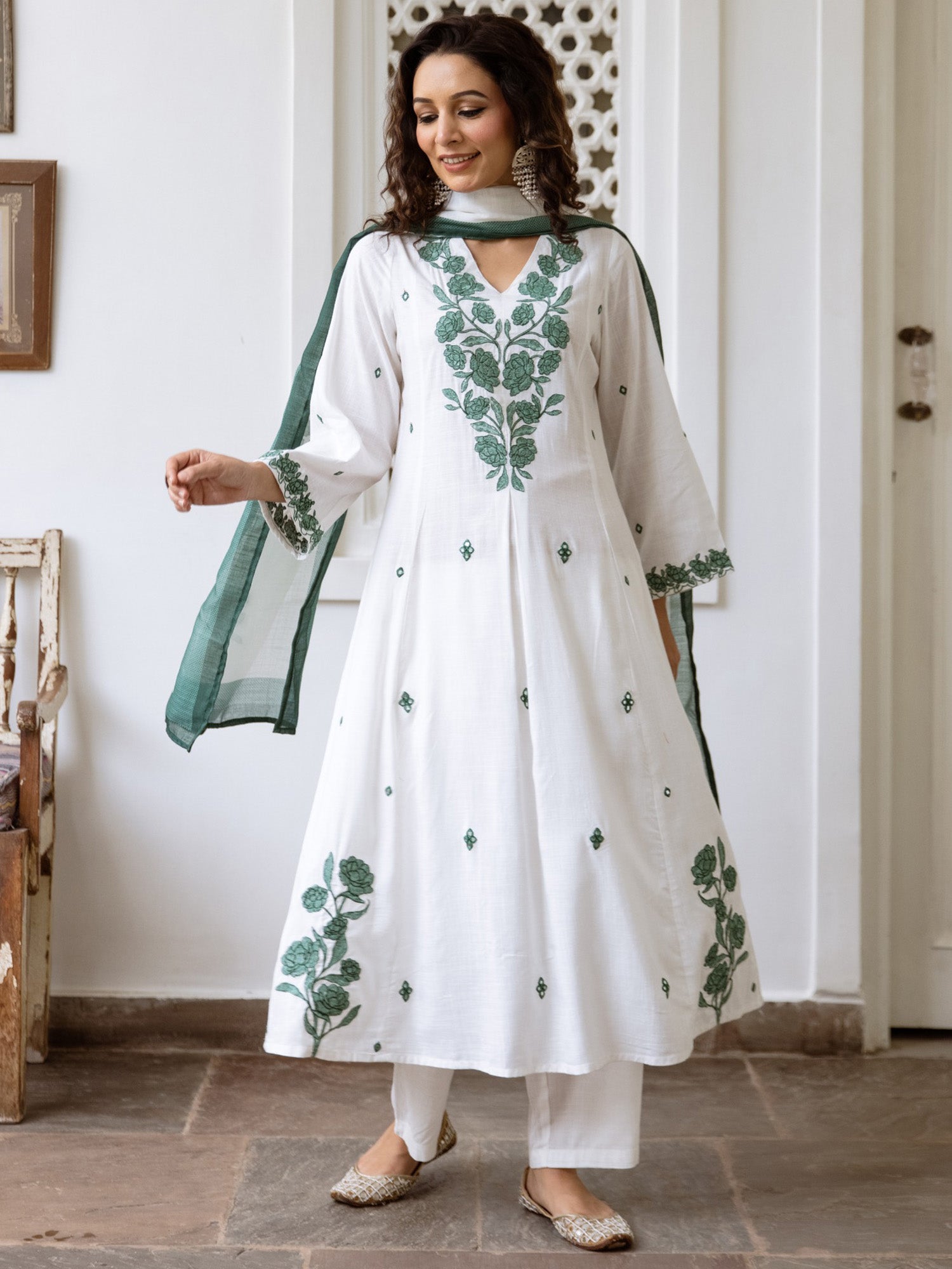 Off White Kurta Sets  For women,indo era, indoera, kurta set for women, women kurta set, women suit, summer wear for women, festive suit for women, mother's day outfit, dress for mother, mother's day special, heeramandi dress