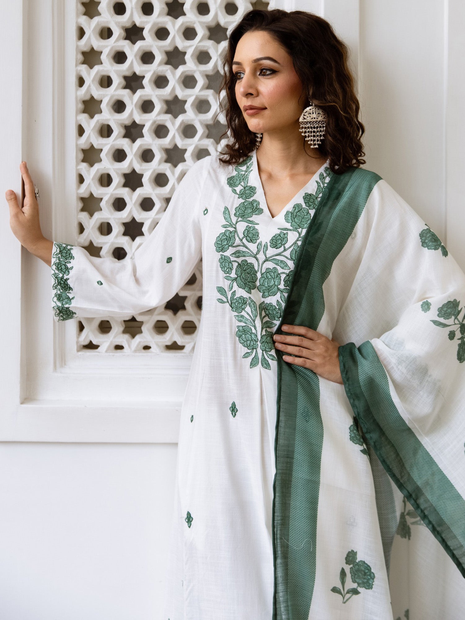 Off White Kurta Sets  For women,indo era, indoera, kurta set for women, women kurta set, women suit, summer wear for women, festive suit for women, mother's day outfit, dress for mother, mother's day special, heeramandi dress