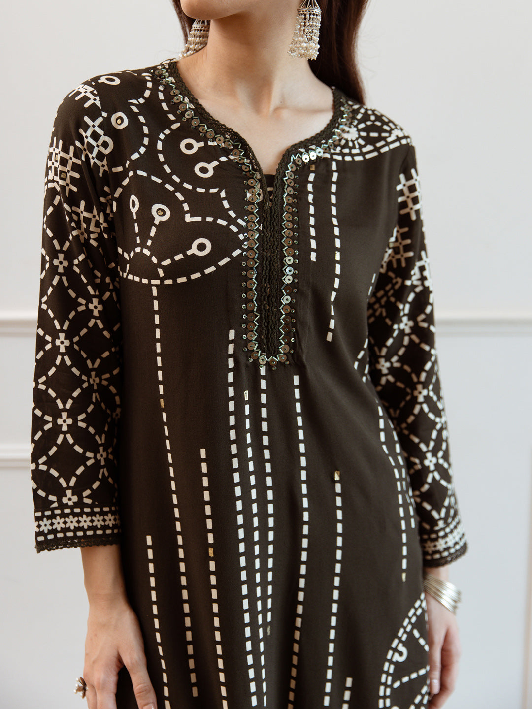 indo era, indoera, heeramandi dress, women kurta, kurta for women, women suit, 3 piece dress for women, 2 piece suit for women, sundress, summer sale, summer look, dress for wedding, birthday outfit for women, kurti, anarkali suit, pakistani suit, coord set women, maxi sundress for women, women suit, summer dress, salwar suit, cotton kurta for women, sharara suit for women, plazo suit, sleeveless kurti, office wear for women, party wear for women, dress for mother day, mother day outfit,