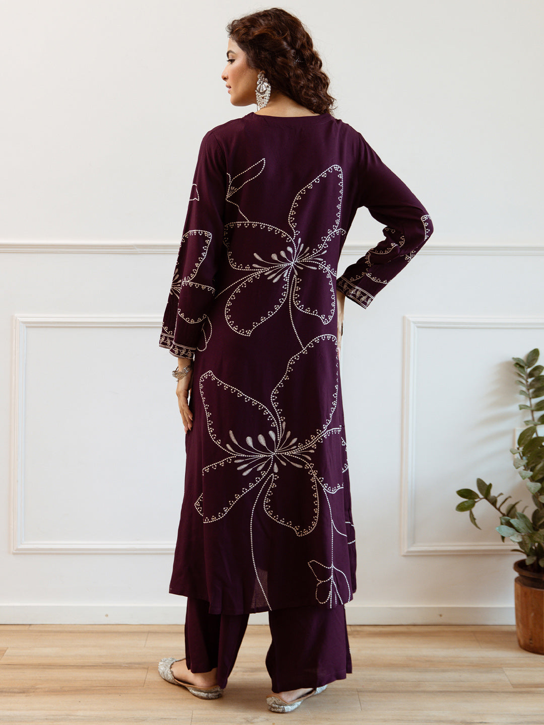indo era, indoera, indo era kurta, heeramandi dress, heeramandi, dress for women, kurta for women, kurtaset for women, indo era kurta set, indo era suit, anarkali kurta, salwar suit, sharara set, cotton kurta, dress for women, kurta for women, birthday dress for women, gown for women, formal dress for women, party wear for women, summer dress, female kurti, cotton dress for women, kurta with dupatta, dressing style, casual look, new arrival for women, Burgundy suit