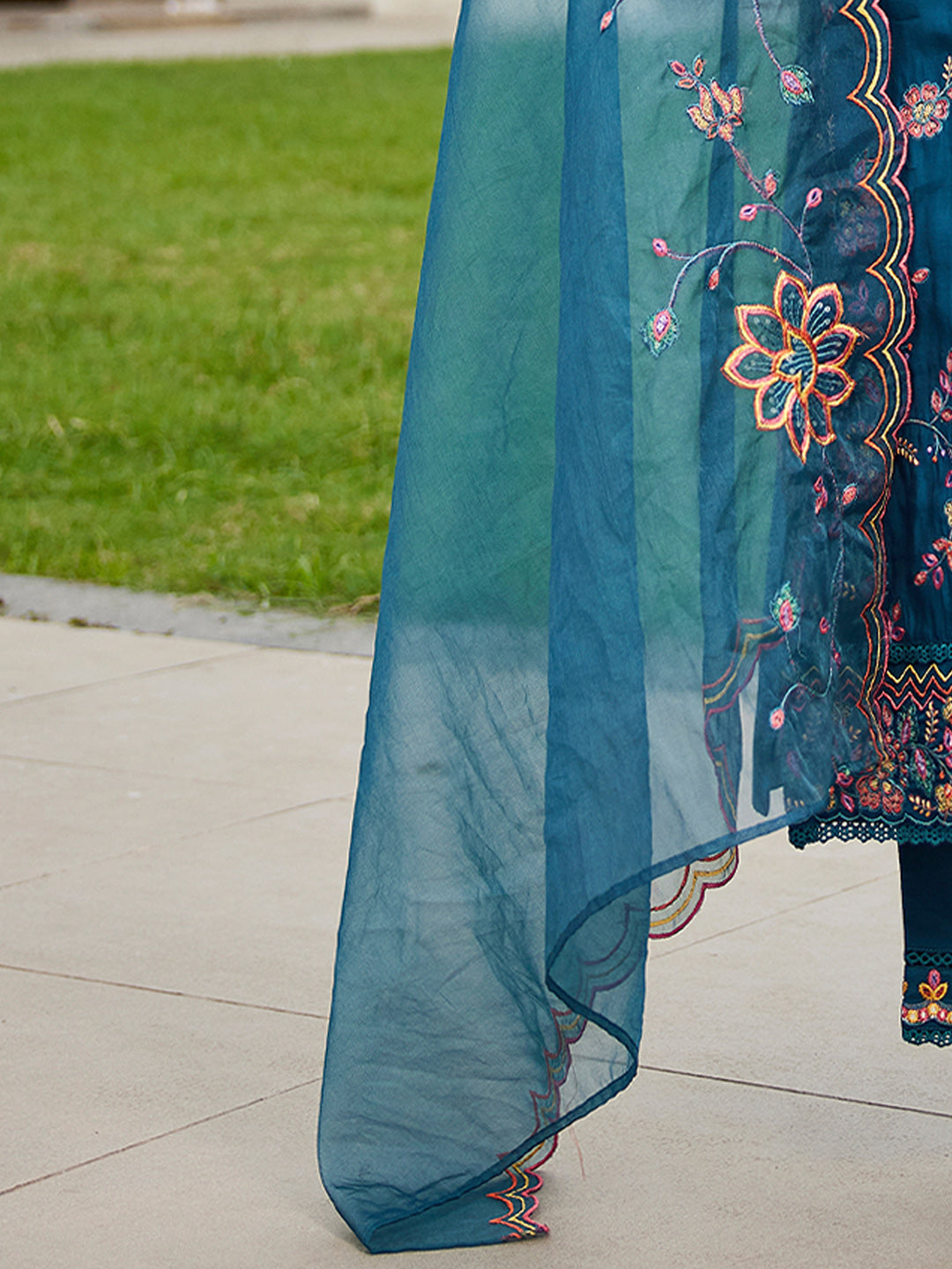 indo era, indoera, heeramandi dress, women kurta, kurta for women, women suit, 3 piece dress for women, 2 piece suit for women, sundress, summer sale, summer look, dress for wedding, birthday outfit for women, kurti, anarkali suit, pakistani suit, coord set women, maxi sundress for women, women suit, summer dress, salwar suit, cotton kurta for women, sharara suit for women, plazo suit, sleeveless kurti, office wear for women, party wear for women, dress for mother day, mother day outfit,