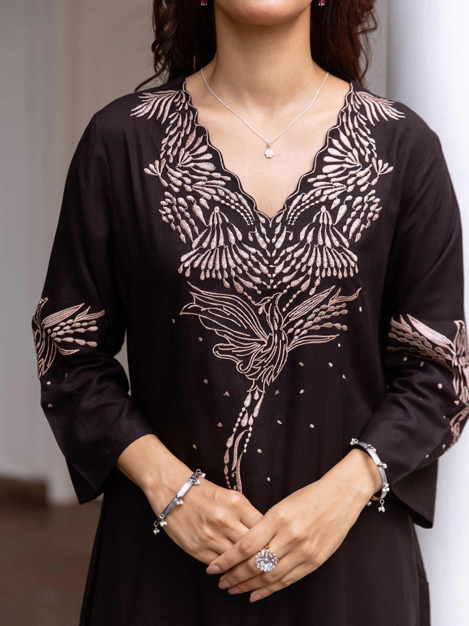 indo era, indoera, heeramandi dress, women kurta, kurta for women, women suit, 3 piece dress for women, 2 piece suit for women, sundress, summer sale, summer look, dress for wedding, birthday outfit for women, kurti, anarkali suit, pakistani suit, coord set women, maxi sundress for women, women suit, summer dress, salwar suit, cotton kurta for women, sharara suit for women, plazo suit, sleeveless kurti, office wear for women, party wear for women, dress for mother day, mother day outfit,