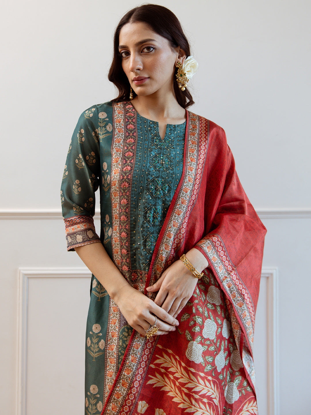 Green Kurta Sets  For women,indo era, indoera, kurta set for women, women kurta set, women suit, summer wear for women, festive suit for women, mother's day outfit, dress for mother, mother's day special, heeramandi dress