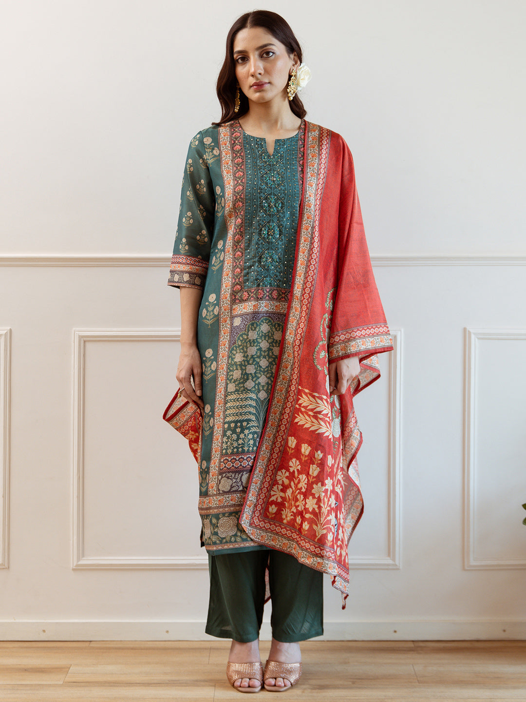 Green Kurta Sets  For women,indo era, indoera, kurta set for women, women kurta set, women suit, summer wear for women, festive suit for women, mother's day outfit, dress for mother, mother's day special, heeramandi dress