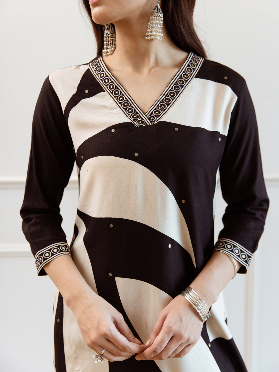 indo era, indoera, heeramandi dress, women kurta, kurta for women, women suit, 3 piece dress for women, 2 piece suit for women, sundress, summer sale, summer look, dress for wedding, birthday outfit for women, kurti, anarkali suit, pakistani suit, coord set women, maxi sundress for women, women suit, summer dress, salwar suit, cotton kurta for women, sharara suit for women, plazo suit, sleeveless kurti, office wear for women, party wear for women, dress for mother day, mother day outfit,