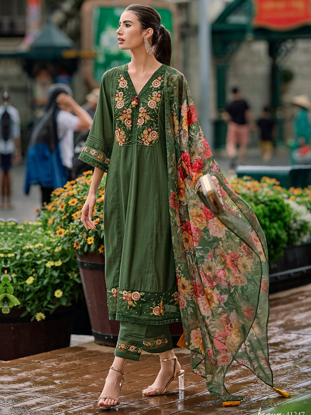 indo era, indoera, indo era kurta, heeramandi dress, heeramandi, dress for women, kurta for women, kurtaset for women, indo era kurta set, indo era suit, anarkali kurta, salwar suit, sharara set, cotton kurta, dress for women, kurta for women, birthday dress for women, gown for women, formal dress for women, party wear for women, summer dress, female kurti, cotton dress for women, kurta with dupatta, dressing style, casual look, new arrival for women, Green suit