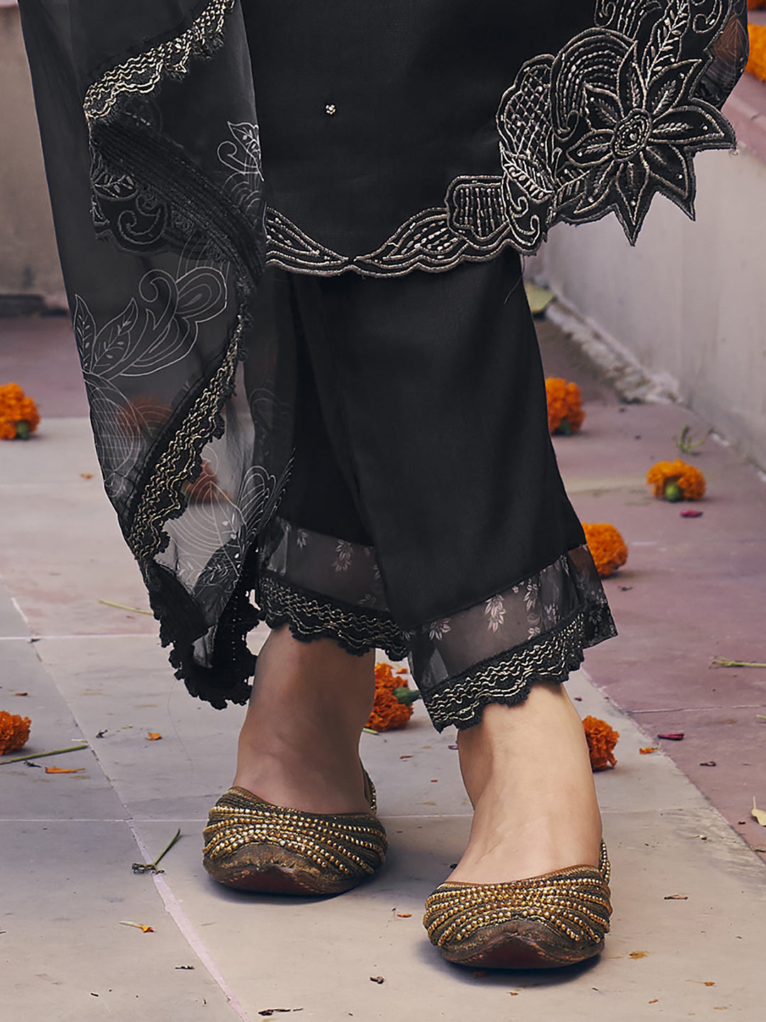 indo era, indoera, indo era kurta, heeramandi dress, heeramandi, dress for women, kurta for women, kurtaset for women, indo era kurta set, indo era suit, anarkali kurta, salwar suit, sharara set, cotton kurta, dress for women, kurta for women, birthday dress for women, gown for women, formal dress for women, party wear for women, summer dress, female kurti, cotton dress for women, kurta with dupatta, dressing style, casual look, new arrival for women, Black suit