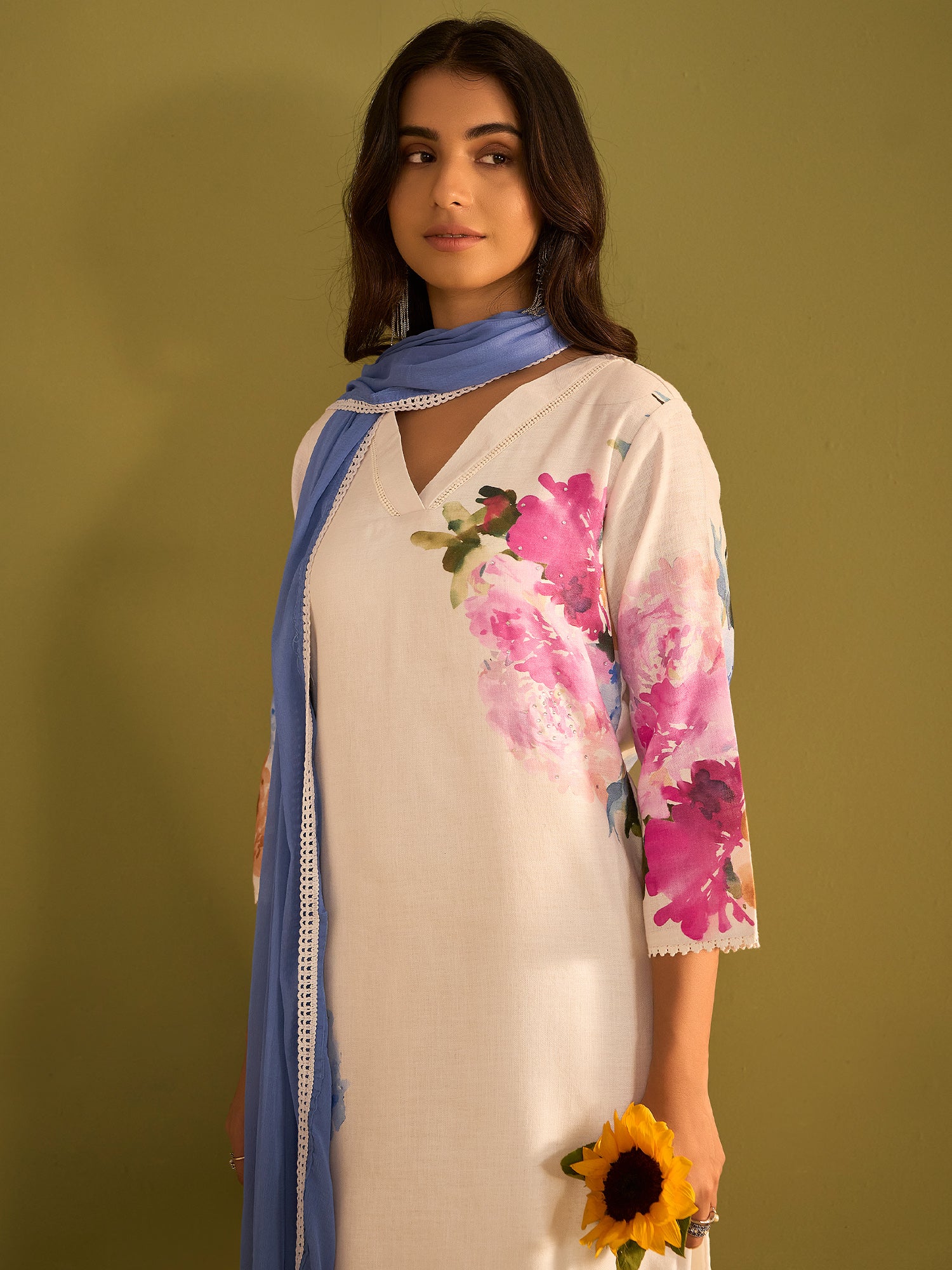indo era, suit, kurta set for women, indo era kurta, kurta sets for ladies, summer dresses for women, 3 piece suit, cotton kurta set for women, new arrivals, women kurti plazo set, women in suit, kurta suit, floral kurta, short suit, spring summer, Off White suit