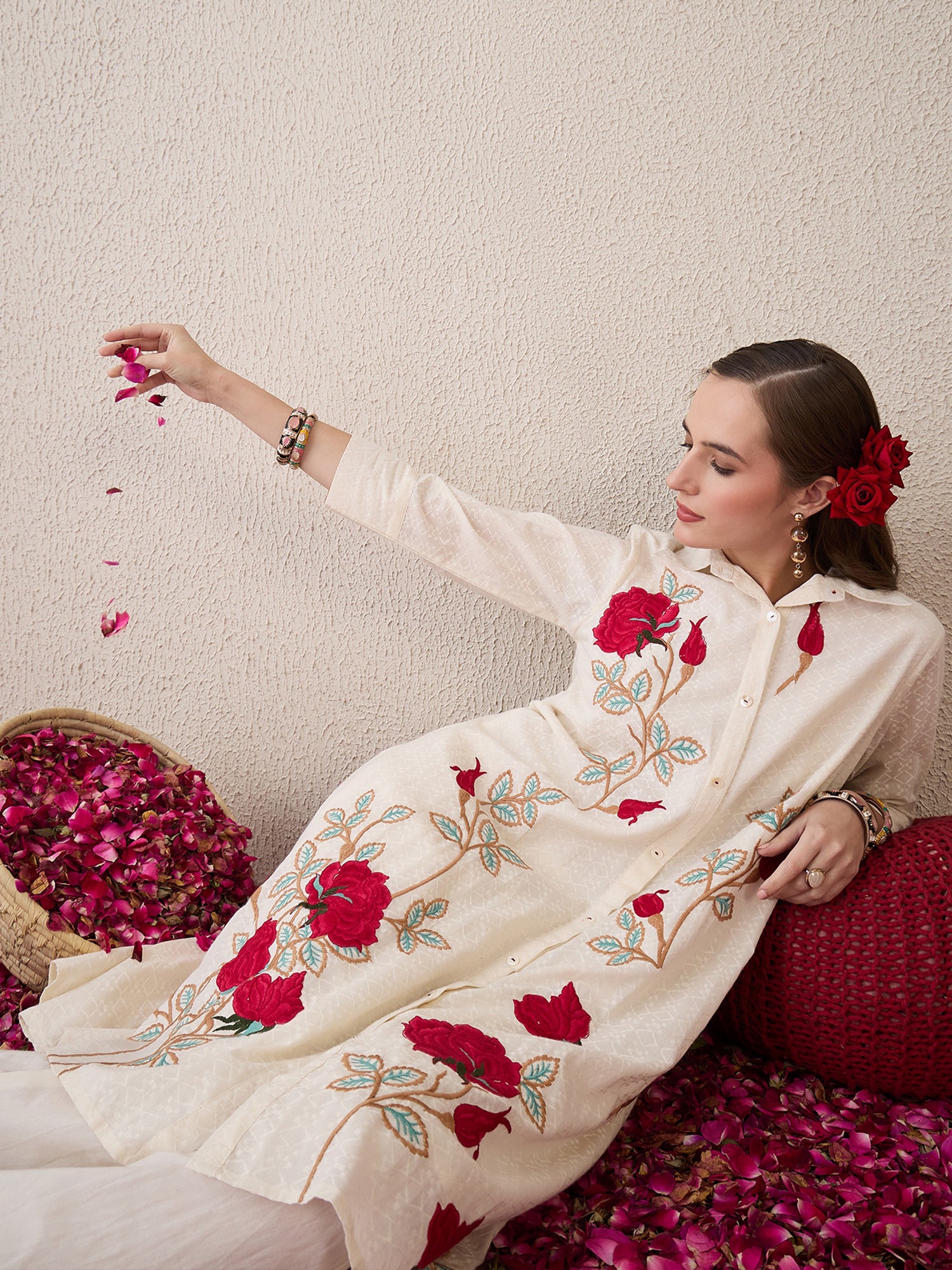 indo era, indoera, indo era kurta, heeramandi dress, heeramandi, dress for women, kurta for women, kurtaset for women, indo era kurta set, indo era suit, anarkali kurta, salwar suit, sharara set, cotton kurta, dress for women, kurta for women, birthday dress for women, gown for women, formal dress for women, party wear for women, summer dress, female kurti, cotton dress for women, kurta with dupatta, dressing style, casual look, new arrival for women, Off White suit