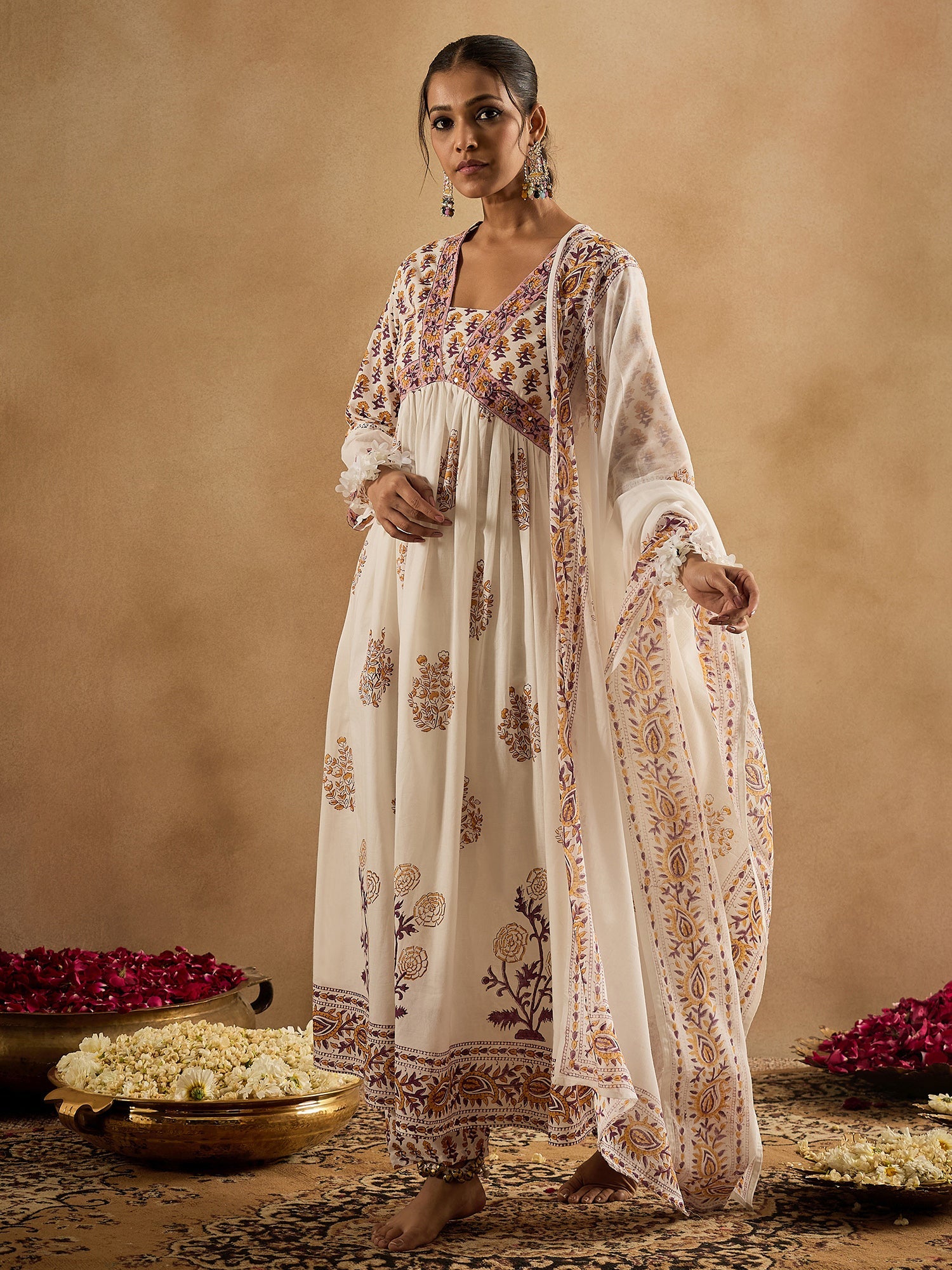 indo era, suit, kurta set for women, indo era kurta, kurta sets for ladies, summer dresses for women, 3 piece suit, cotton kurta set for women, new arrivals, women kurti plazo set, women in suit, kurta suit, floral kurta, short suit, spring summer, White suit