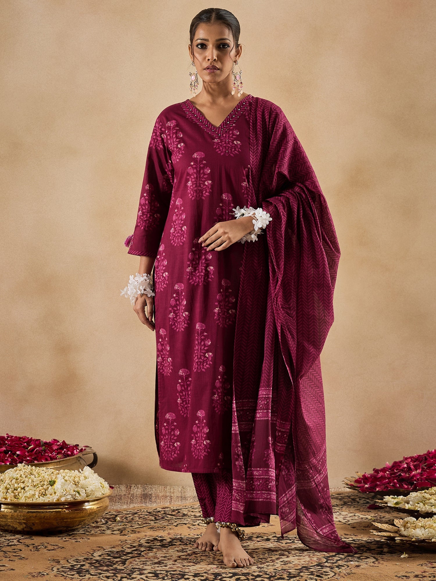 indo era, indoera, heeramandi dress, women kurta, kurta for women, women suit, 3 piece dress for women, 2 piece suit for women, sundress, summer sale, summer look, dress for wedding, birthday outfit for women, kurti, anarkali suit, pakistani suit, coord set women, maxi sundress for women, women suit, summer dress, salwar suit, cotton kurta for women, sharara suit for women, plazo suit, sleeveless kurti, office wear for women, party wear for women, dress for mother day, mother day outfit,