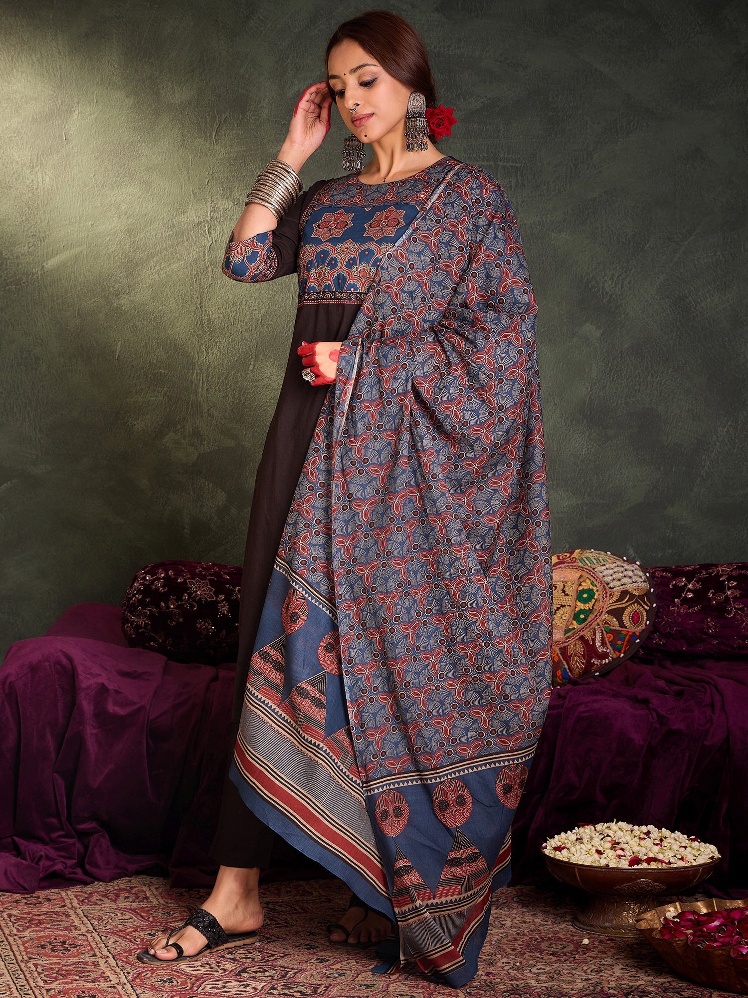 indo era, indoera, heeramandi dress, women kurta, kurta for women, women suit, 3 piece dress for women, 2 piece suit for women, sundress, summer sale, summer look, dress for wedding, birthday outfit for women, kurti, anarkali suit, pakistani suit, coord set women, maxi sundress for women, women suit, summer dress, salwar suit, cotton kurta for women, sharara suit for women, plazo suit, sleeveless kurti, office wear for women, party wear for women, dress for mother day, mother day outfit,