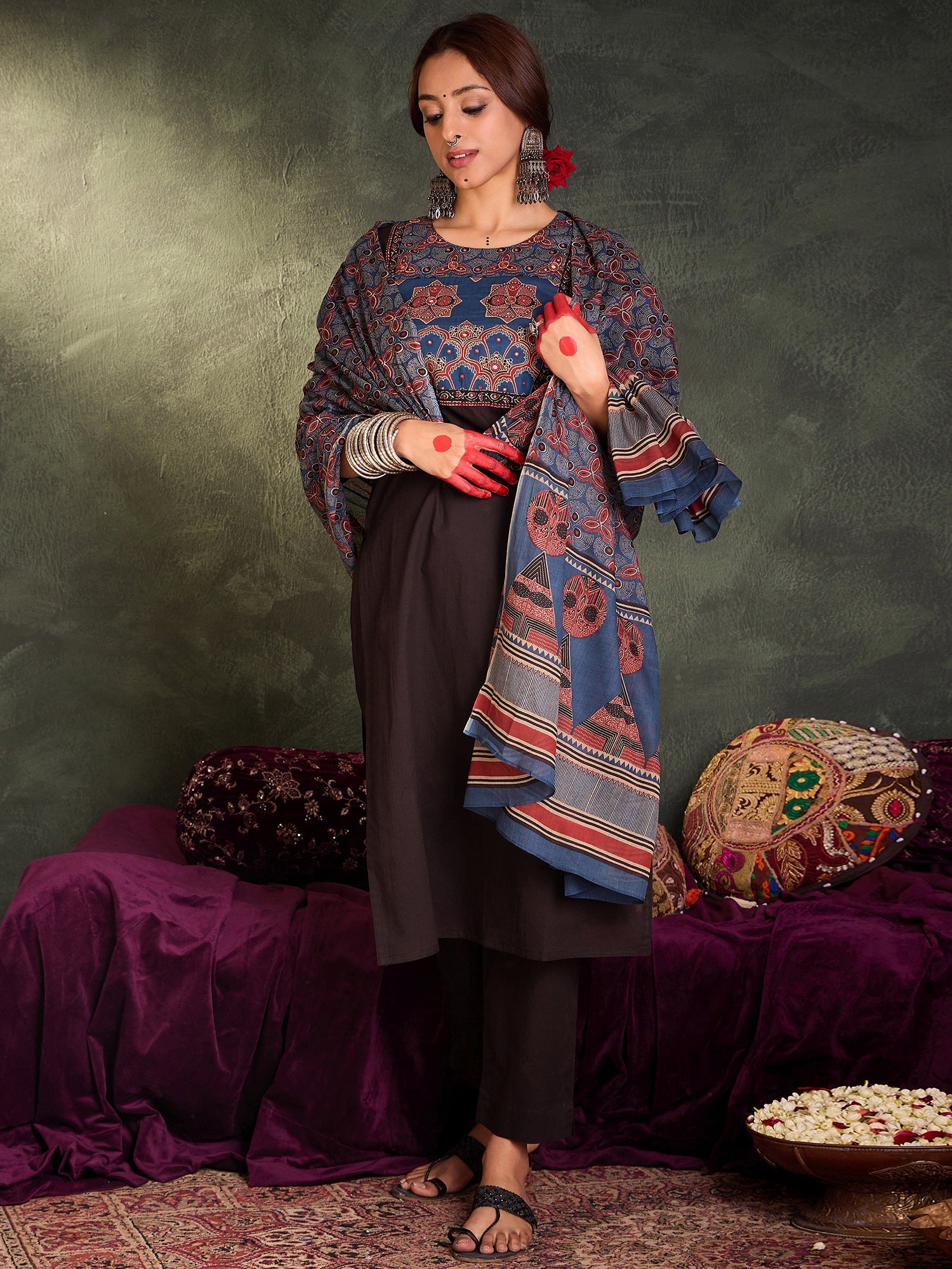 indo era, indoera, heeramandi dress, women kurta, kurta for women, women suit, 3 piece dress for women, 2 piece suit for women, sundress, summer sale, summer look, dress for wedding, birthday outfit for women, kurti, anarkali suit, pakistani suit, coord set women, maxi sundress for women, women suit, summer dress, salwar suit, cotton kurta for women, sharara suit for women, plazo suit, sleeveless kurti, office wear for women, party wear for women, dress for mother day, mother day outfit,
