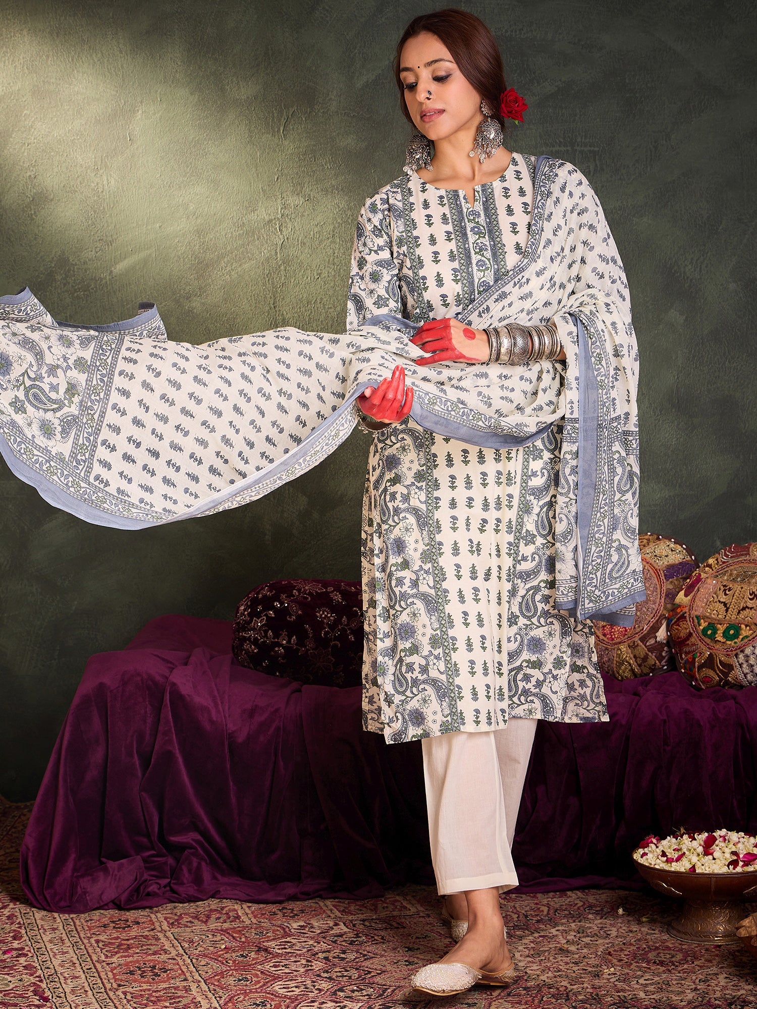 Off White Kurta Sets  For women,indo era, indoera, kurta set for women, women kurta set, women suit, summer wear for women, festive suit for women, mother's day outfit, dress for mother, mother's day special, heeramandi dress