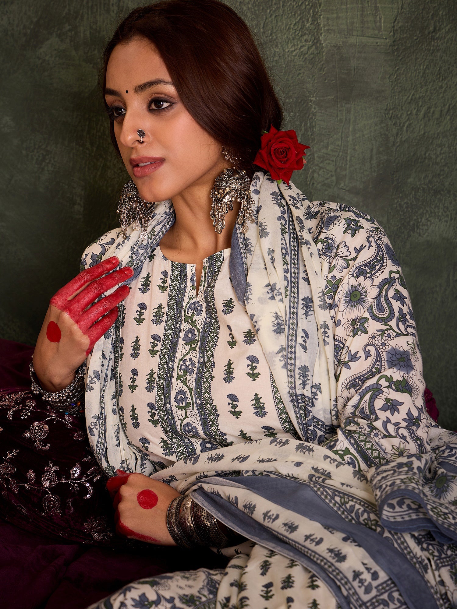Off White Kurta Sets  For women,indo era, indoera, kurta set for women, women kurta set, women suit, summer wear for women, festive suit for women, mother's day outfit, dress for mother, mother's day special, heeramandi dress