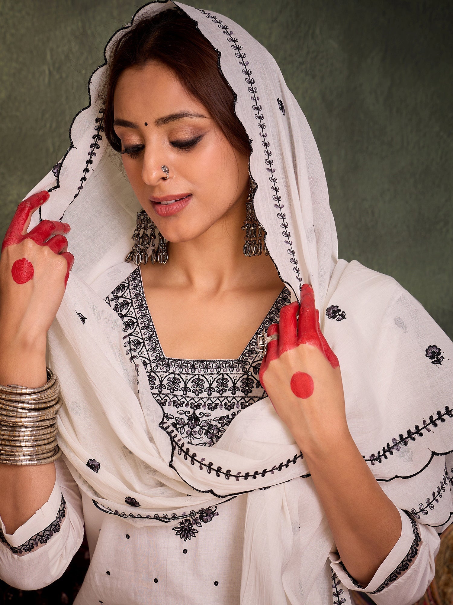 indo era, suit, kurta set for women, indo era kurta, kurta sets for ladies, summer dresses for women, 3 piece suit, cotton kurta set for women, new arrivals, women kurti plazo set, women in suit, kurta suit, floral kurta, short suit, spring summer, White suit