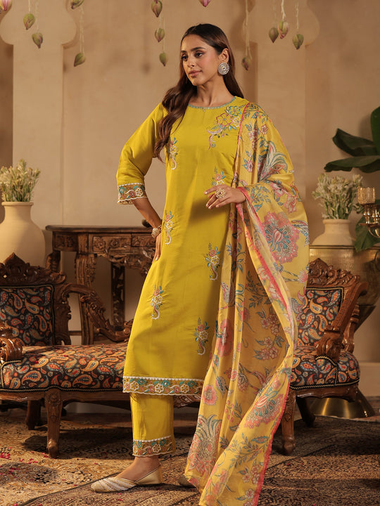 Yellow Embroidered Silk Blend Straight Suit Sets With Dupatta